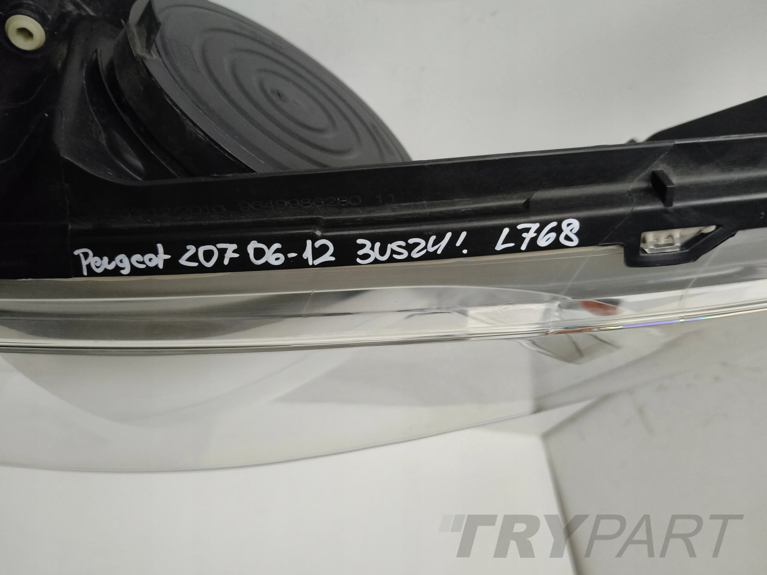 LEFT HEADLIGHT LAMP PEUGEOT 207 06-12