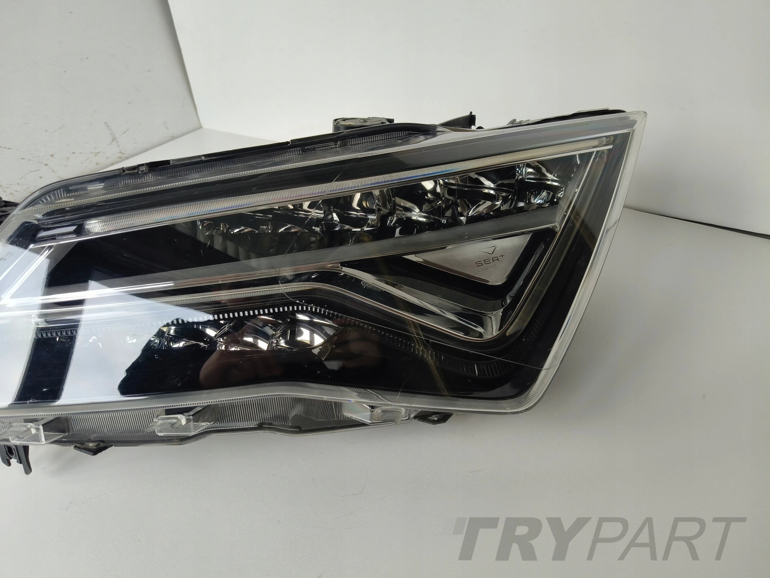 LEFT HEADLIGHT LAMP SEAT ATECA 575 16- FULL LED