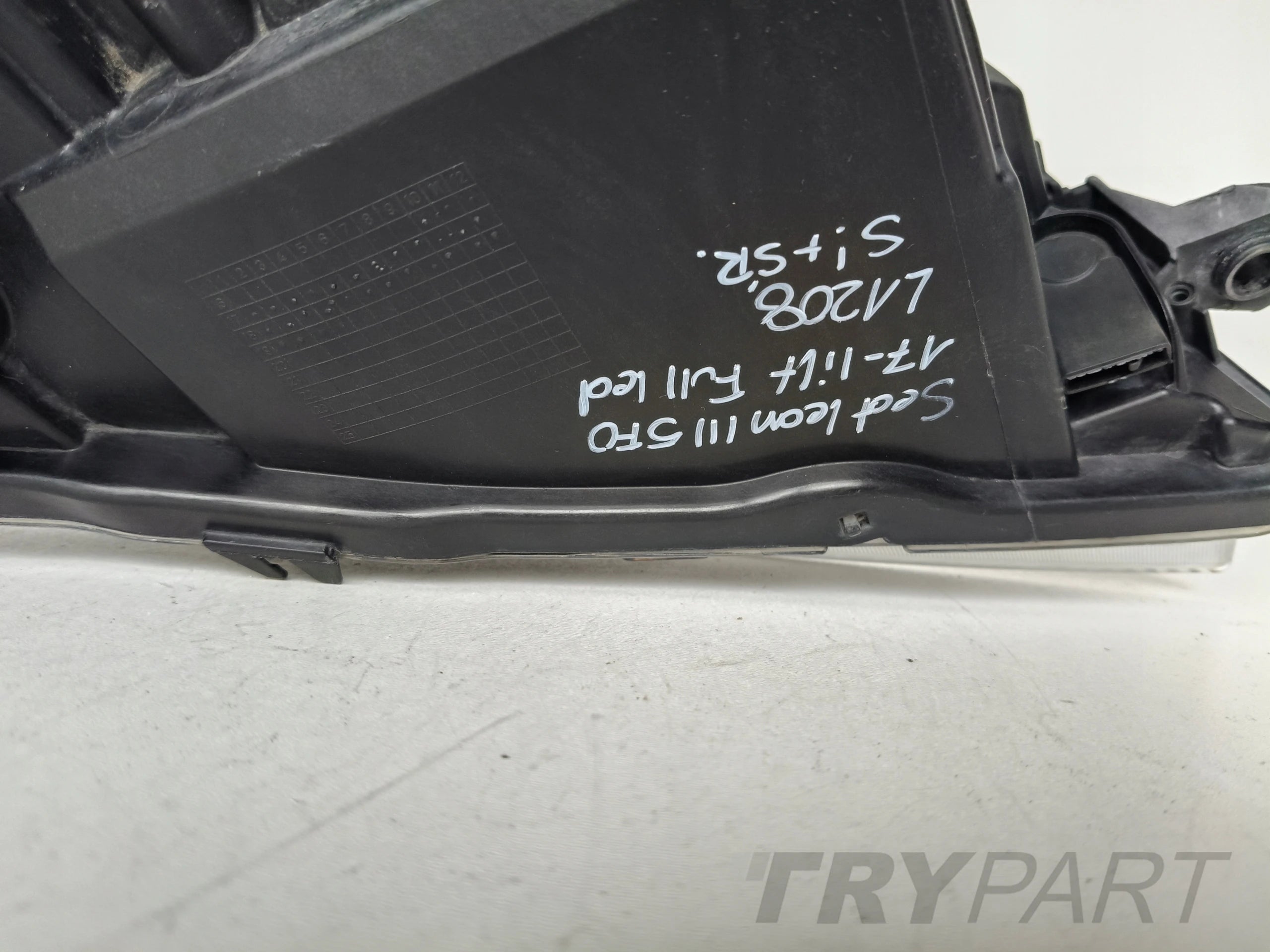 LEFT HEADLIGHT LAMP SEAT LEON III 5F 5F0 17- LIFT FULL LED