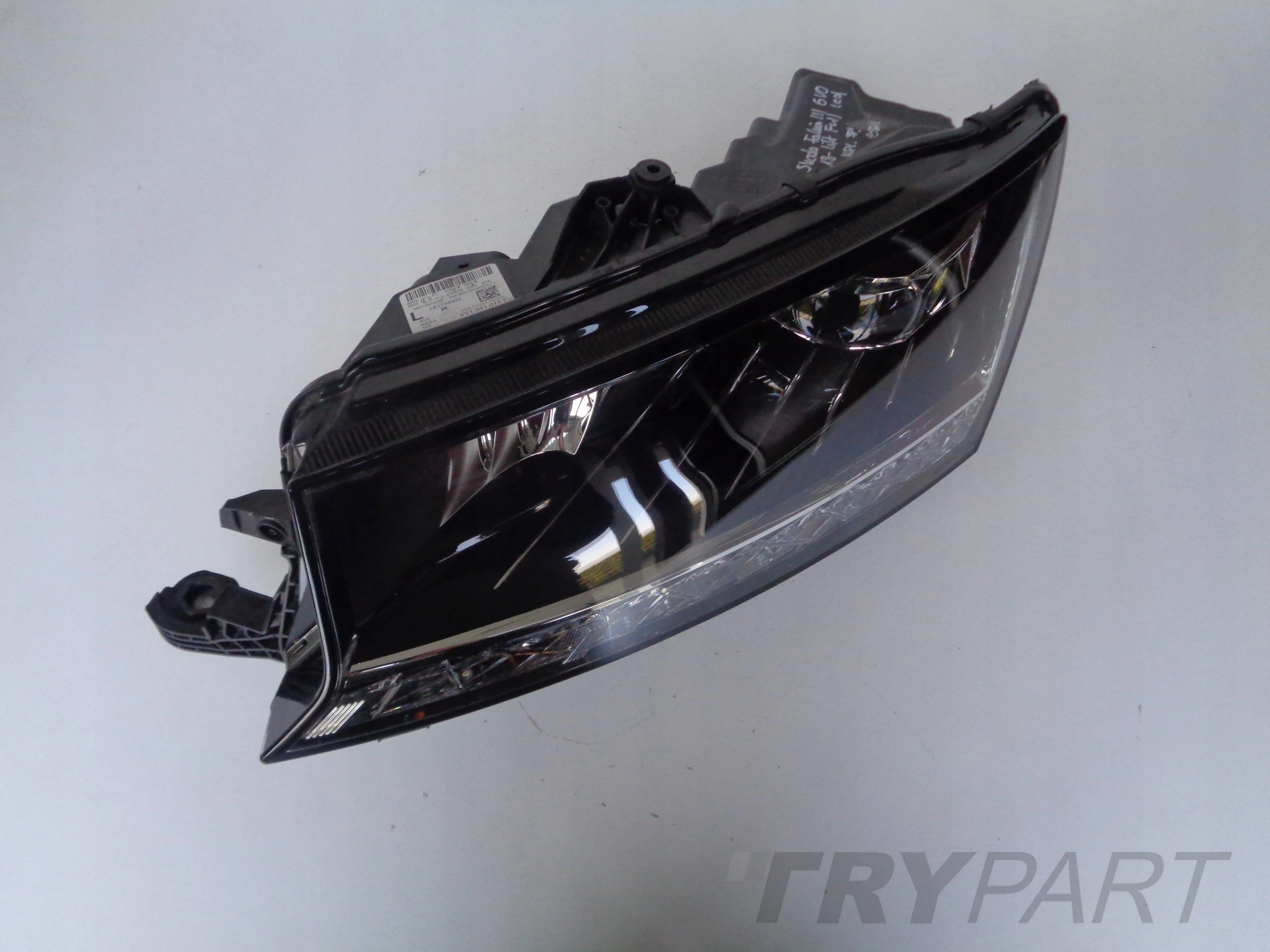 LEFT HEADLIGHT LAMP SKODA FABIA III 3 6V 6V0 18- LIFT FULL LED