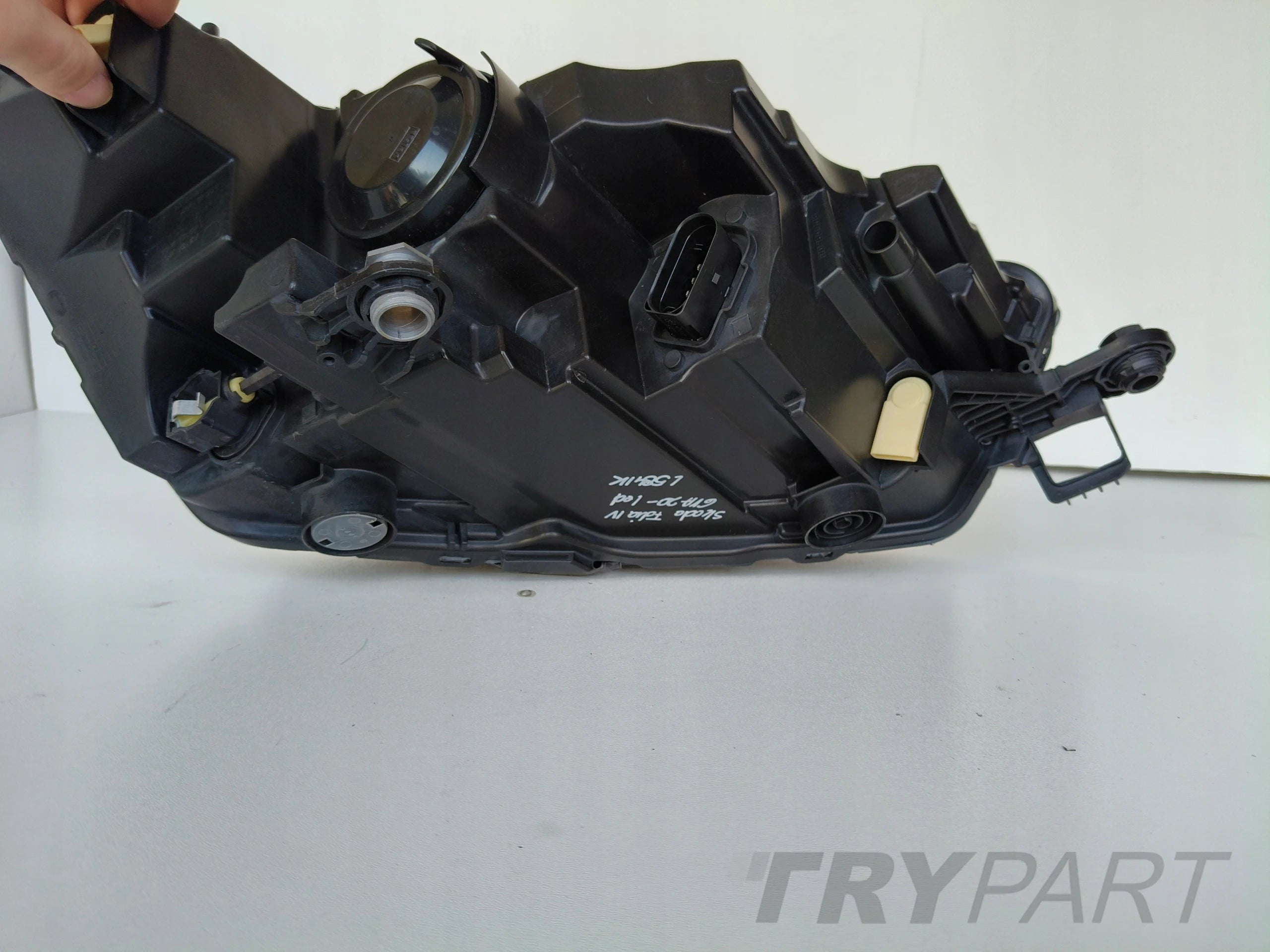 LEFT HEADLIGHT LAMP SKODA FABIA IV 4 6VA 20- FULL LED