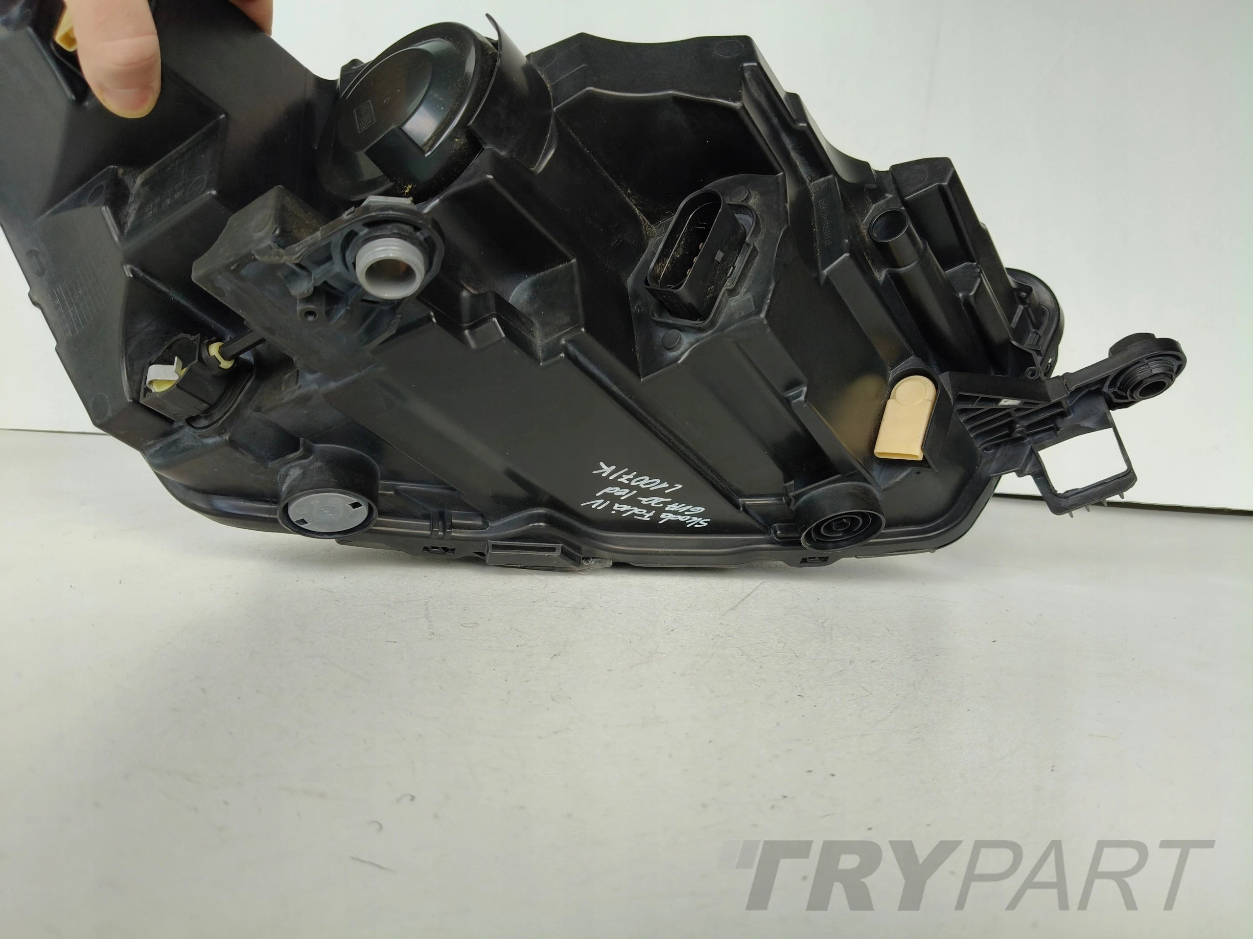 LEFT HEADLIGHT LAMP SKODA FABIA IV 4 6VA 20- FULL LED