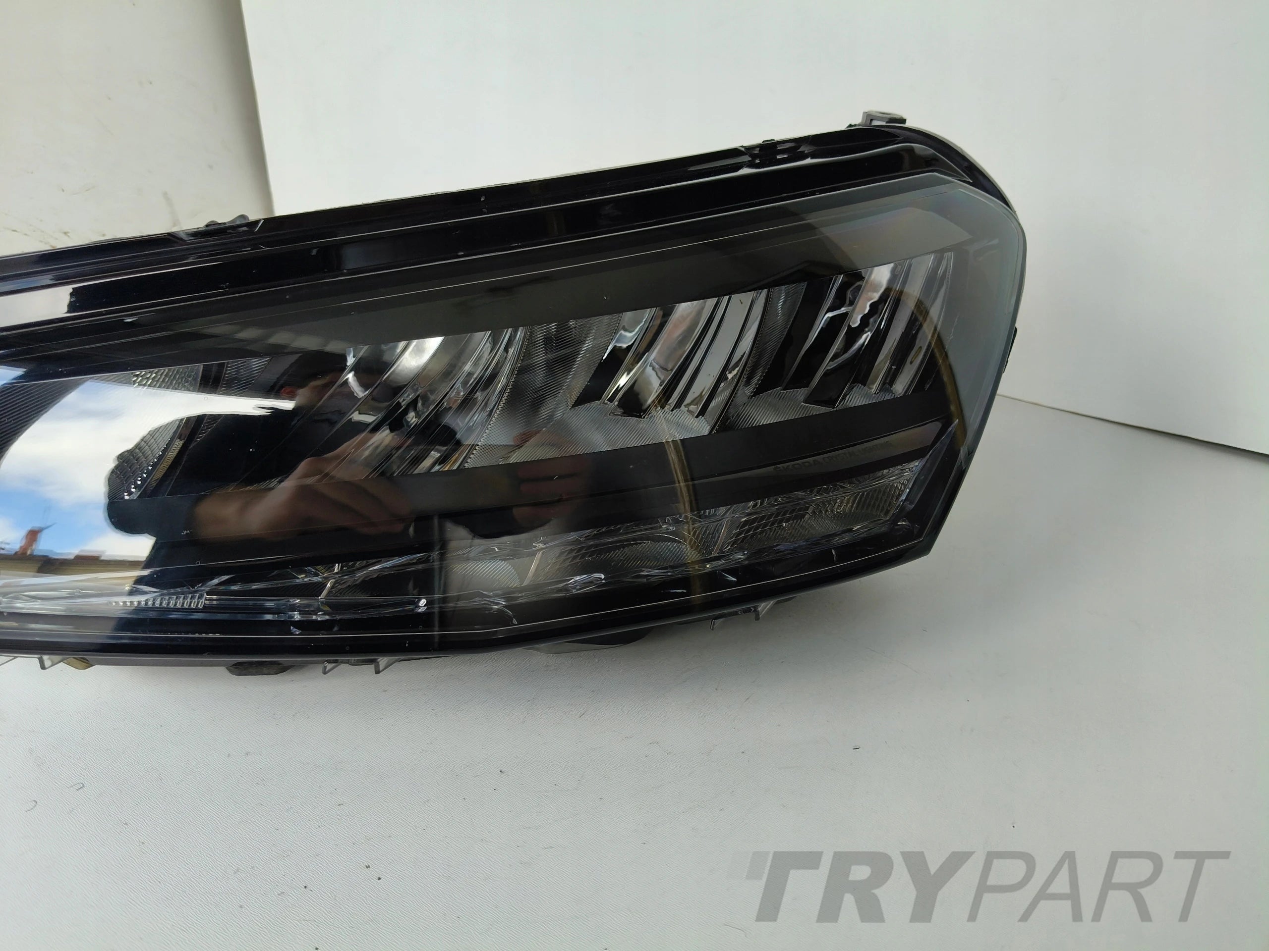 LEFT HEADLIGHT LAMP SKODA FABIA IV 4 6VA 20- FULL LED
