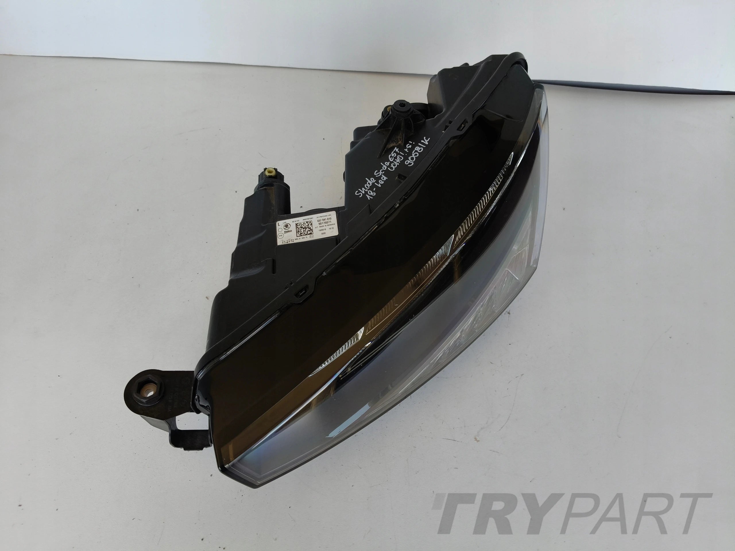 LEFT HEADLIGHT LAMP SKODA SCALA 657 18- LED