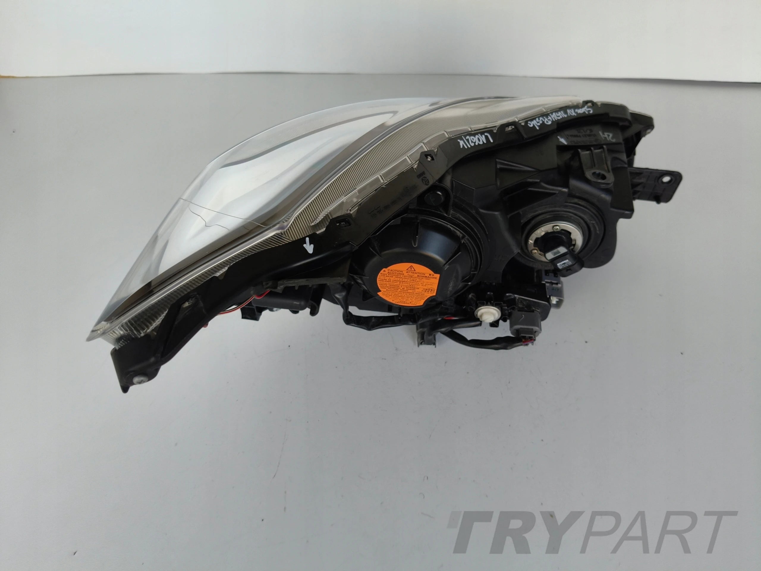 LEFT HEADLIGHT LAMP SUBARU XV 11- XENON