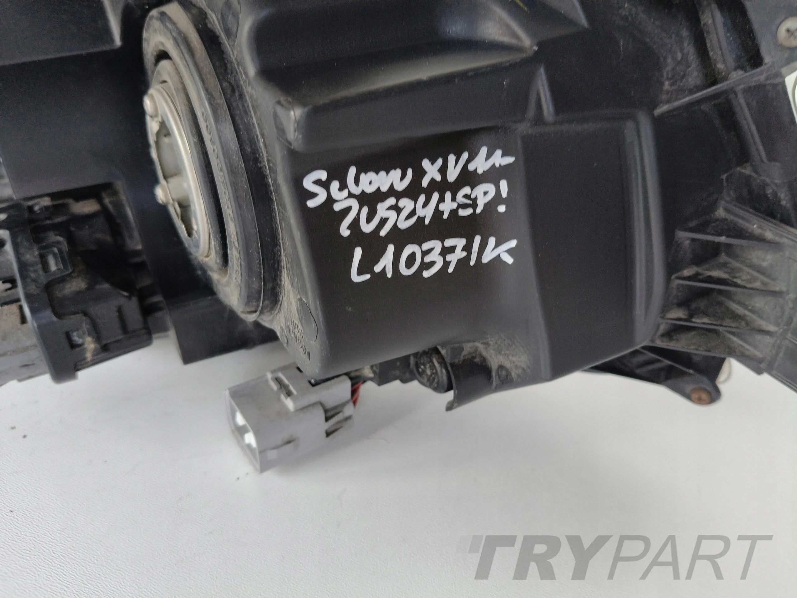 LEFT HEADLIGHT LAMP SUBARU XV 11-