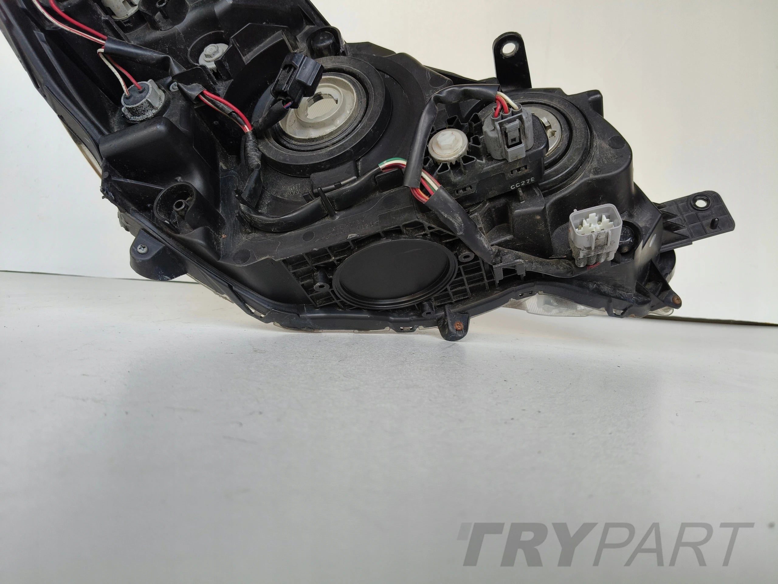 LEFT HEADLIGHT LAMP SUBARU XV 11-