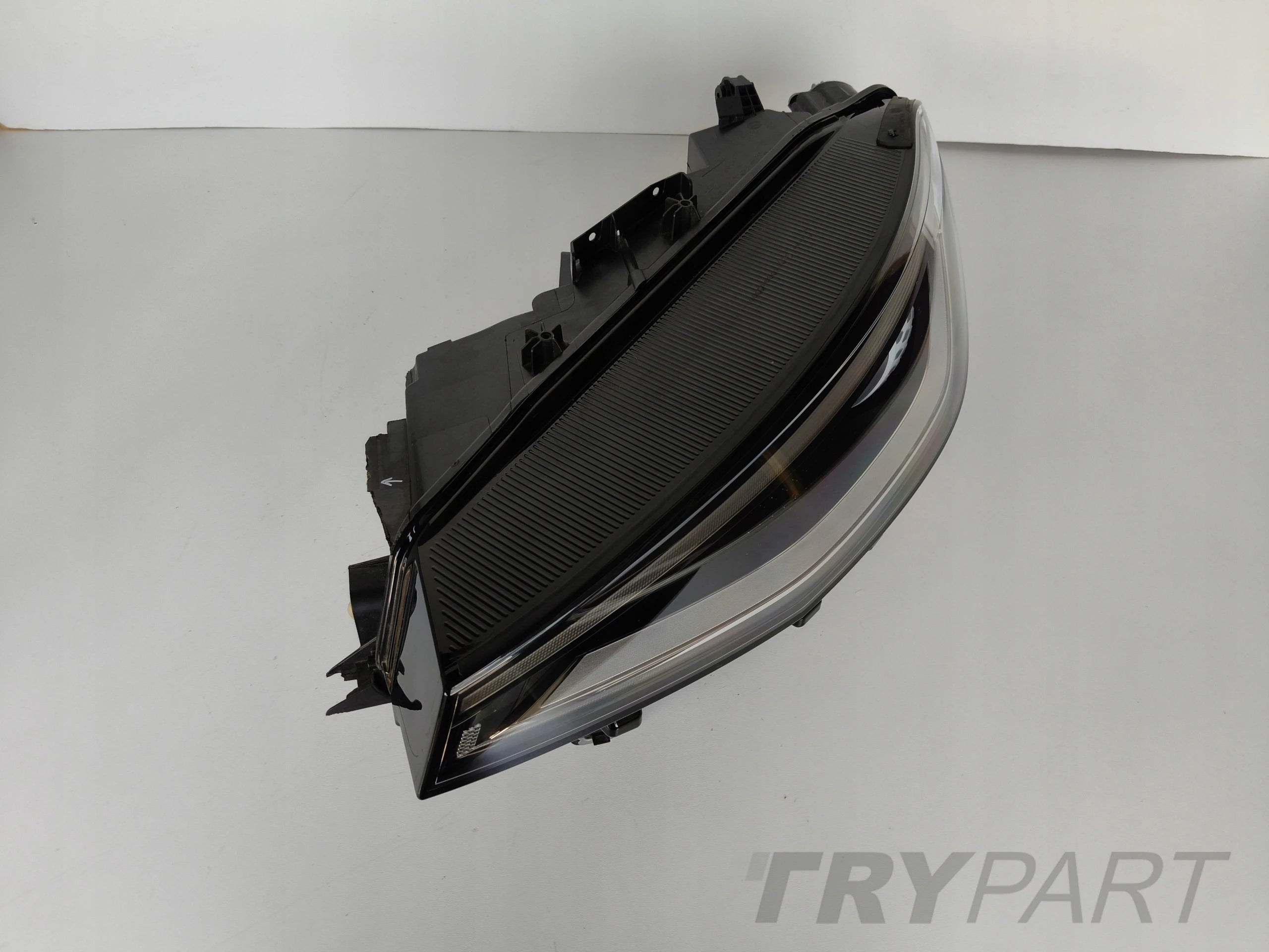 LEFT HEADLIGHT LAMP VW ID4 11A 21- FULL LED