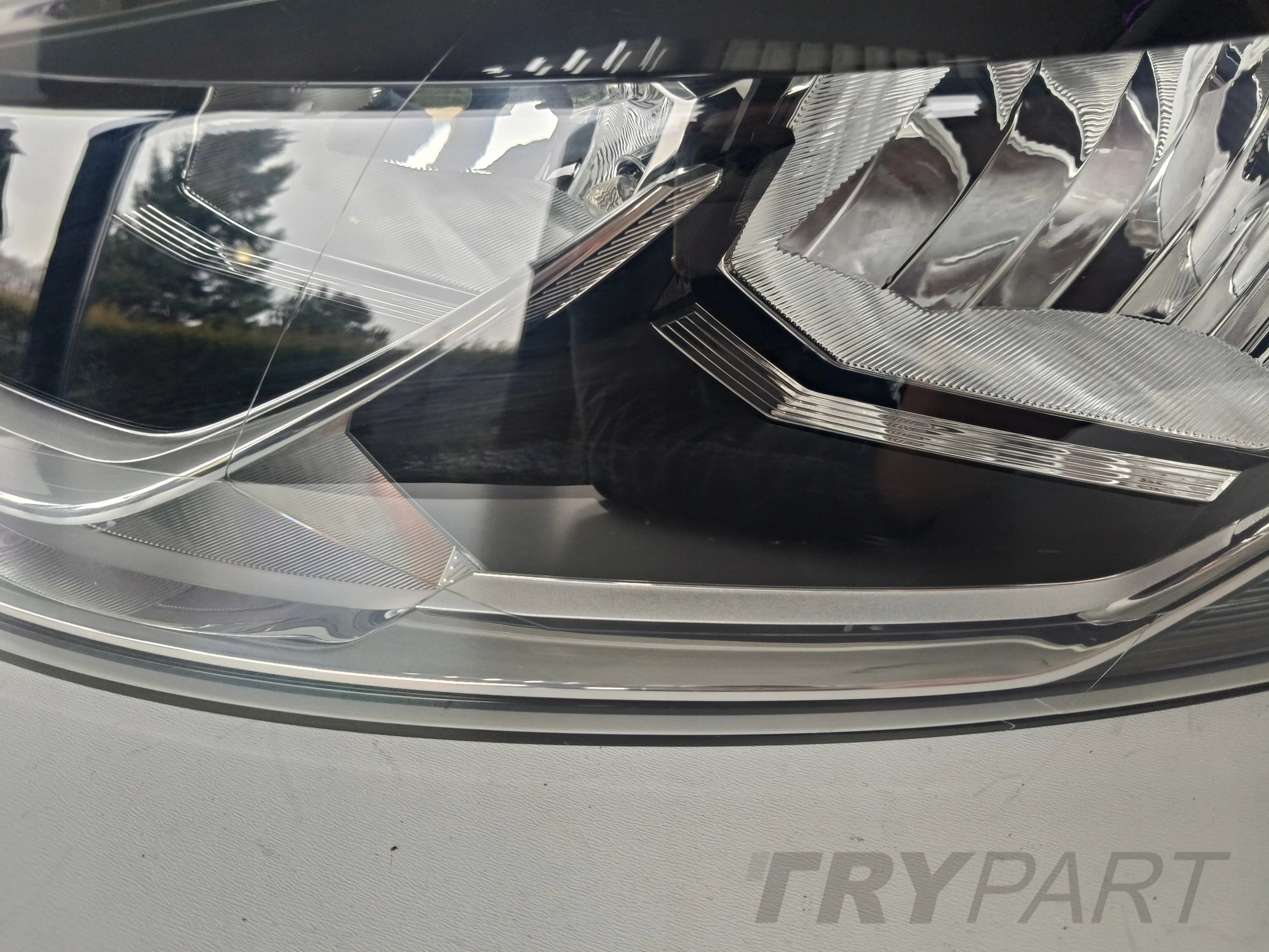 LEFT HEADLIGHT LAMP VW POLO 6C 6C0 14-17 LIFT
