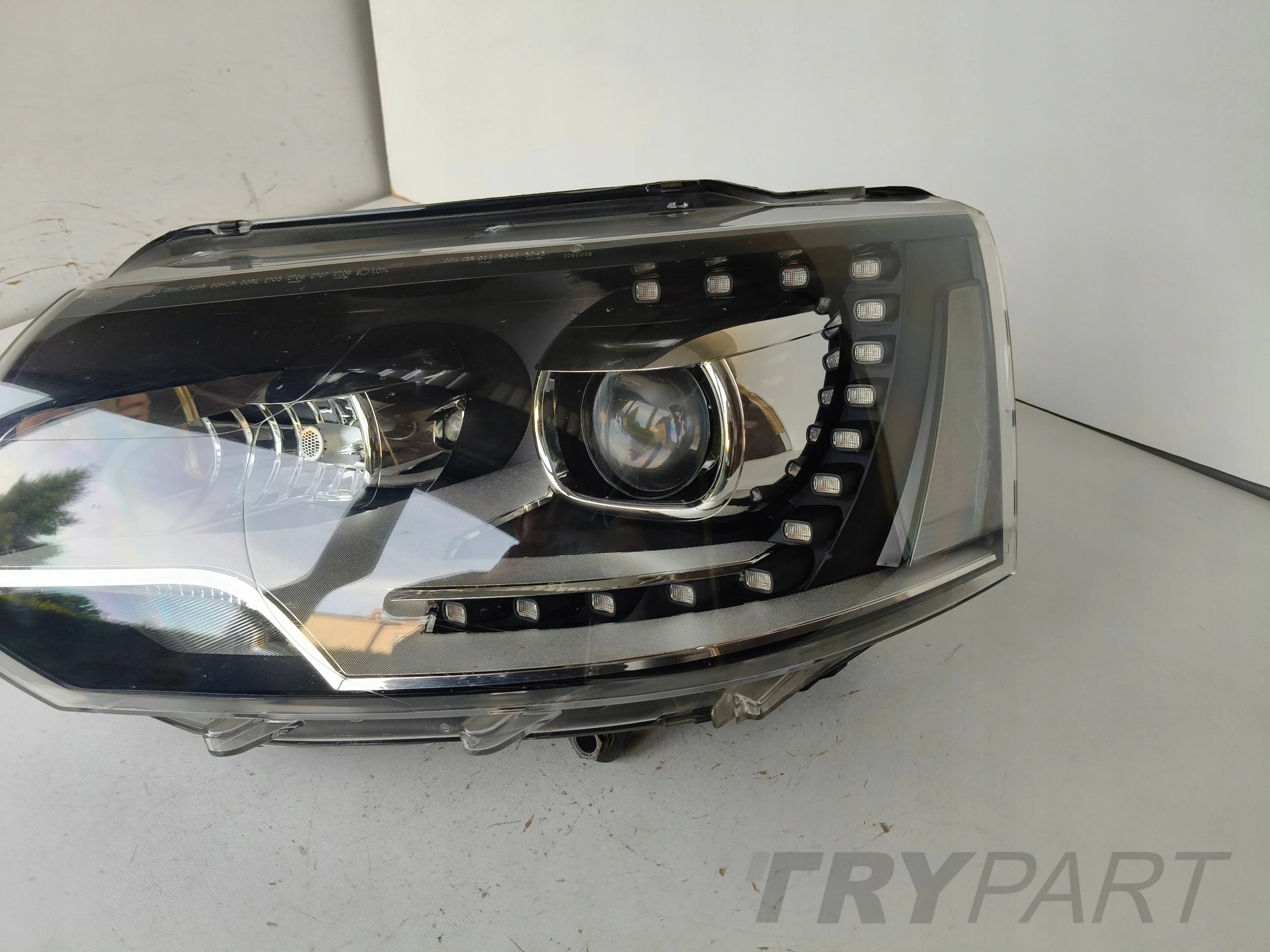 LEFT HEADLIGHT LAMP VW T5 7E 7E0 09-15 LIFT XENON LED