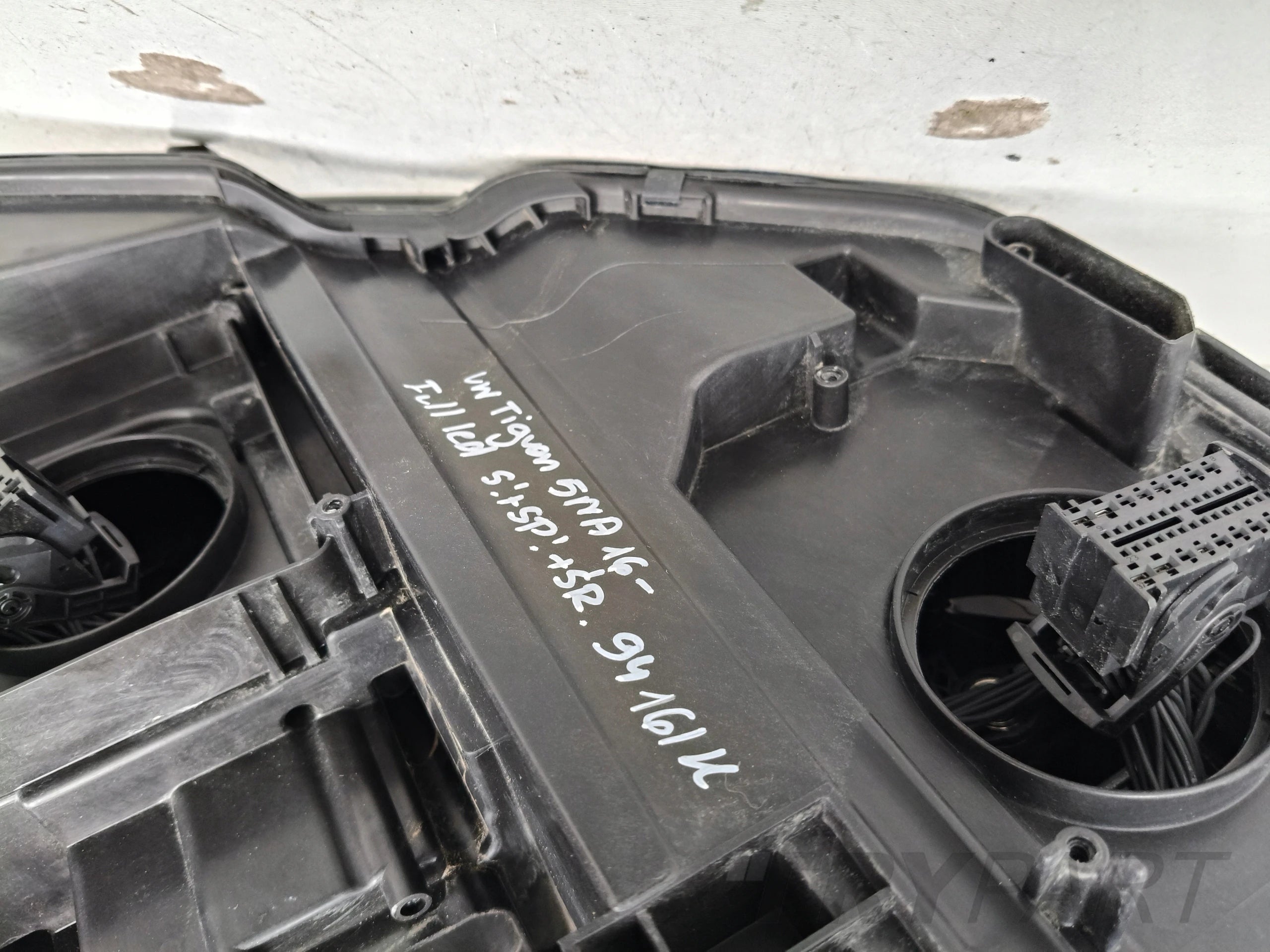 LEFT HEADLIGHT LAMP VW TIGUAN 5NA 16- FULL LED
