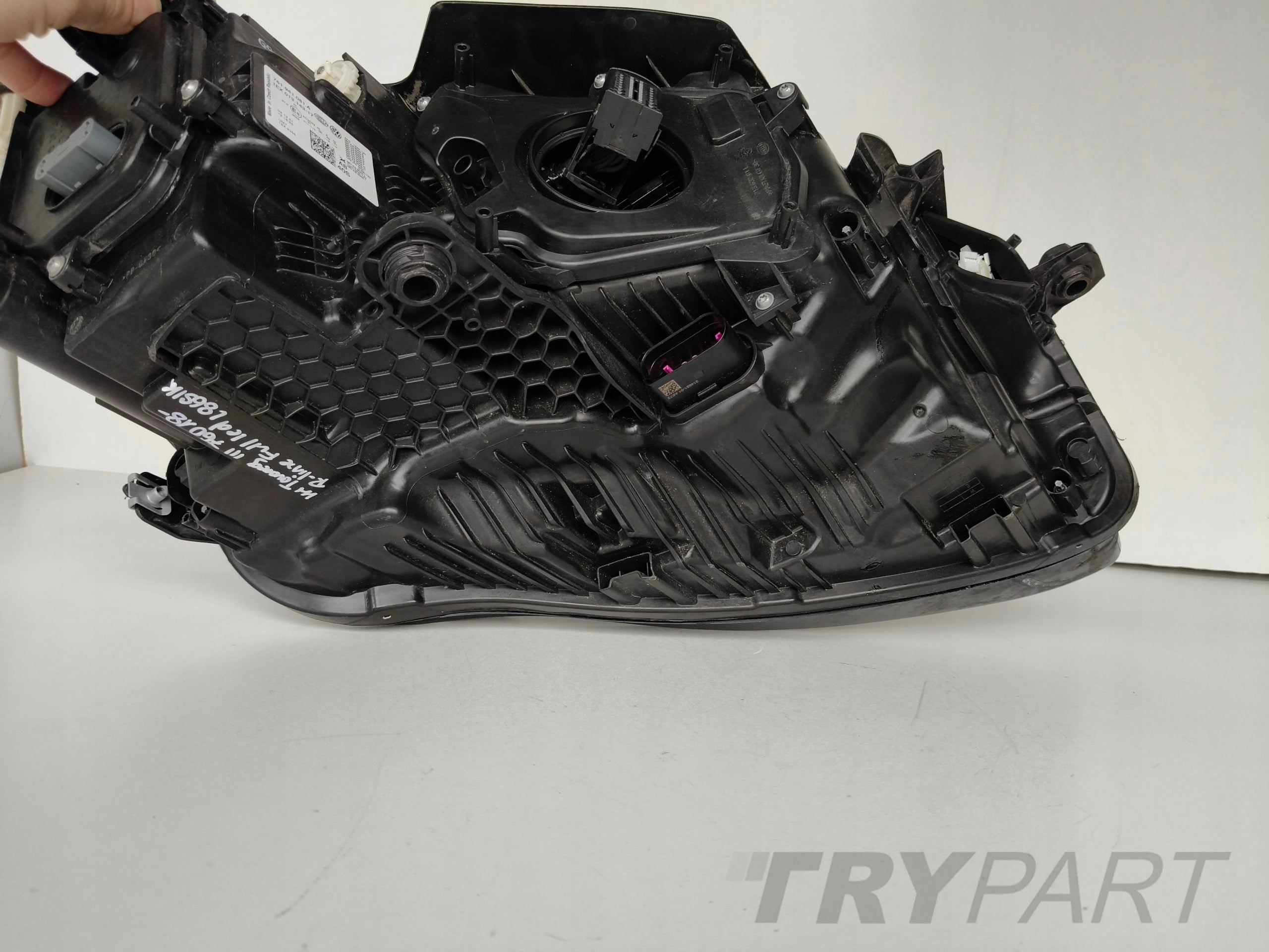 LEFT HEADLIGHT LAMP VW TOUAREG III 760 18- R-LINE FULL LED