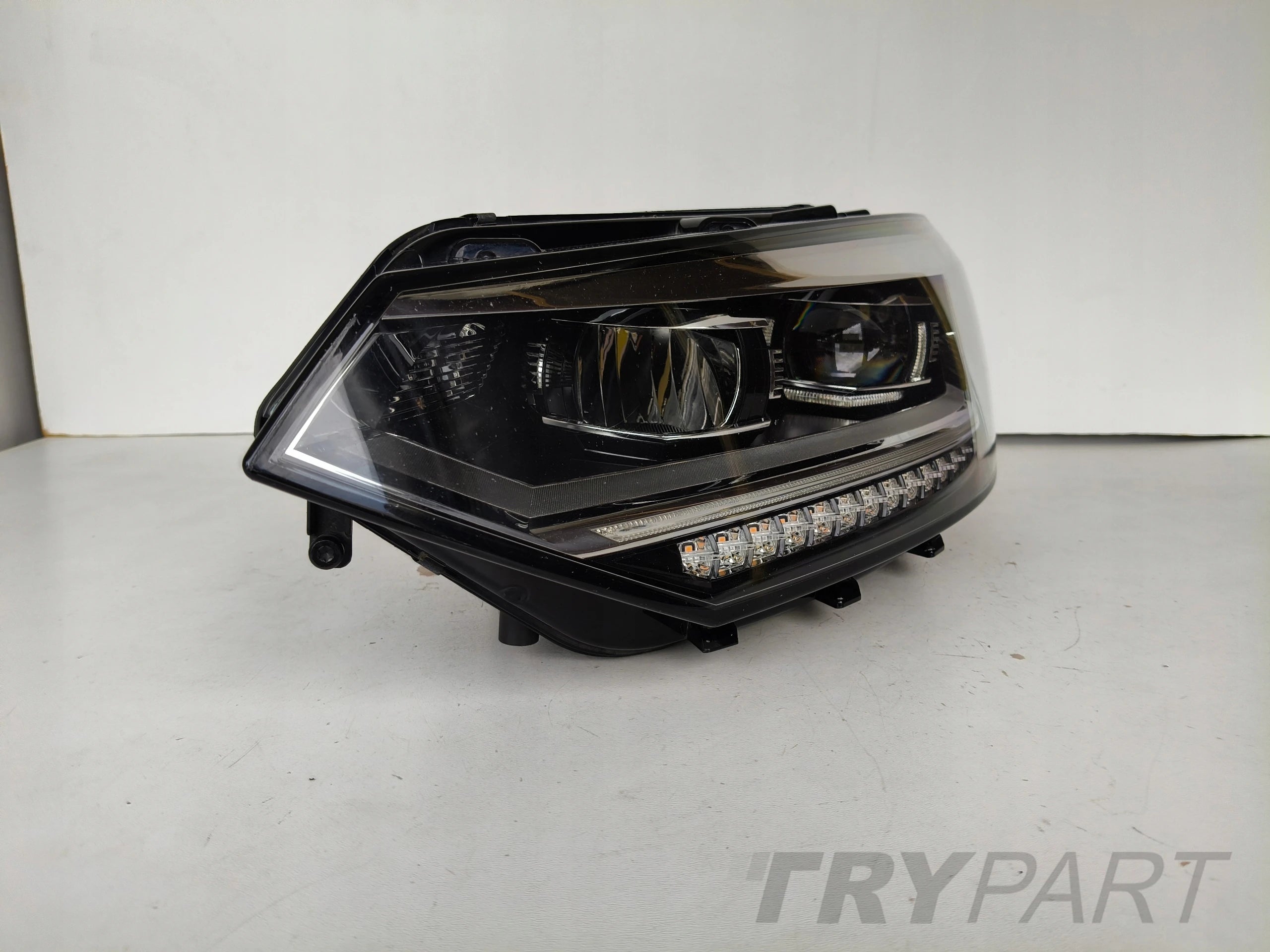 LEFT HEADLIGHT LAMP VW TOURAN 5TA 16- FULL LED
