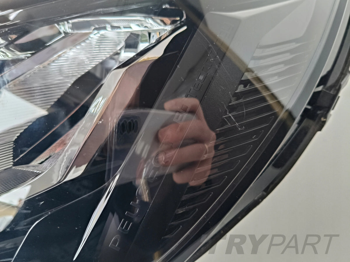 LEFT HEADLIGHT LAMPS PEUGEOT 208 II 19- FULL LED