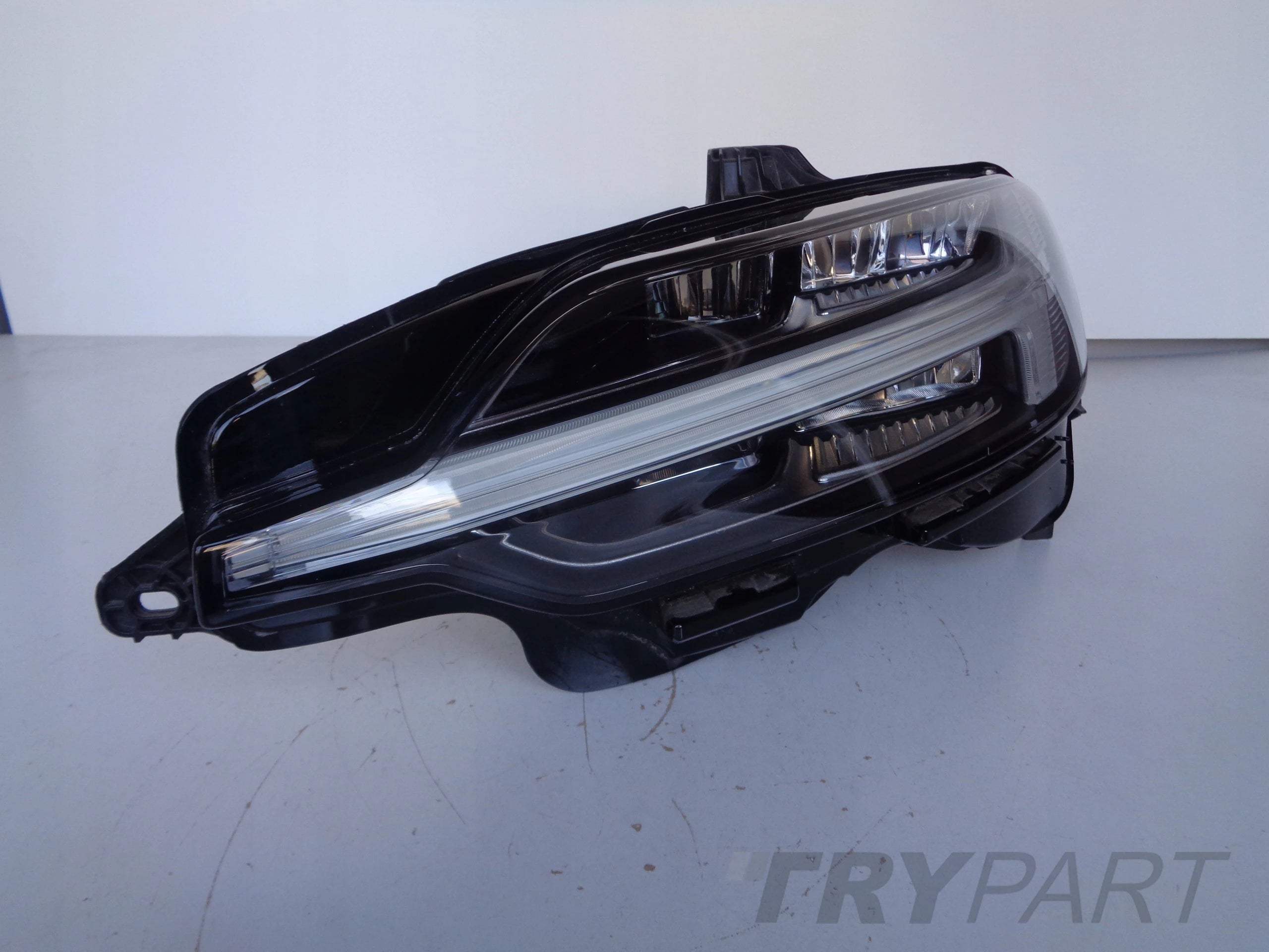 LEFT HEADLIGHT LAMPS VOLVO V60 S60 18- FULL LED