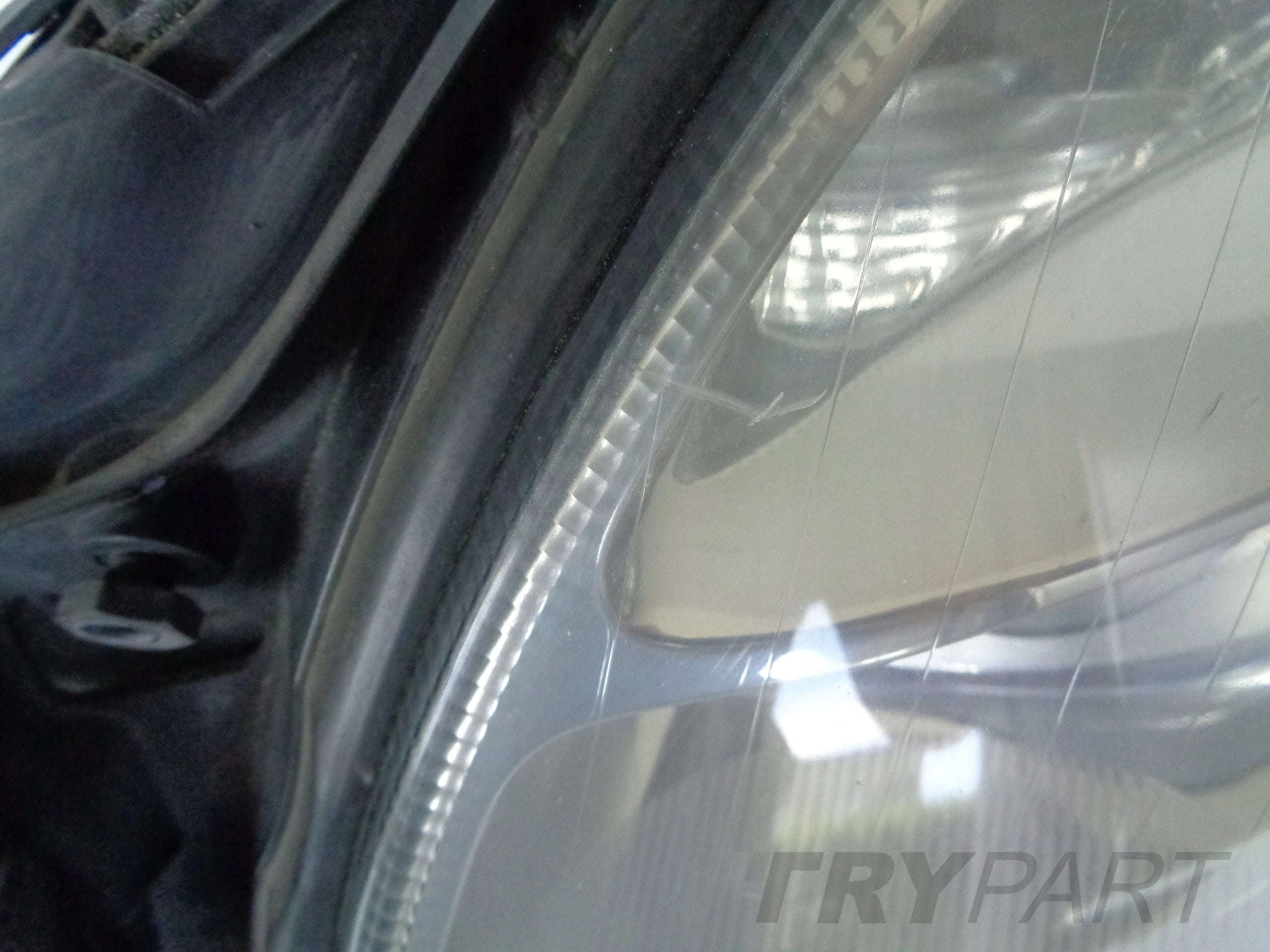 LEFT HEADLIGHT MERCEDES E-CLASS W211 02-06