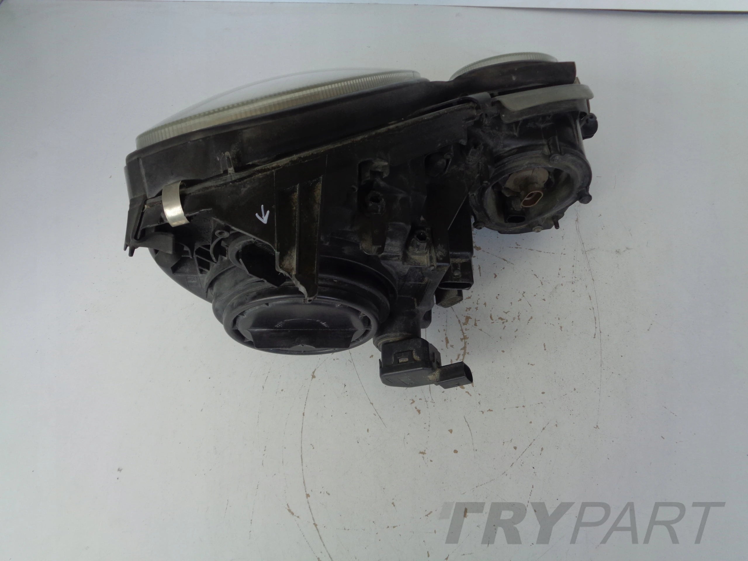 LEFT HEADLIGHT MERCEDES E-CLASS W211 02-06