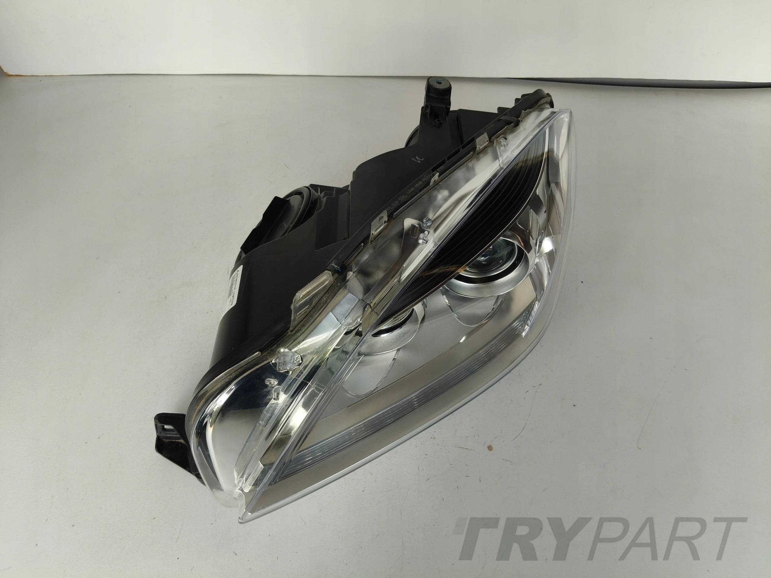 LEFT HEADLIGHT MERCEDES ML W166 11-