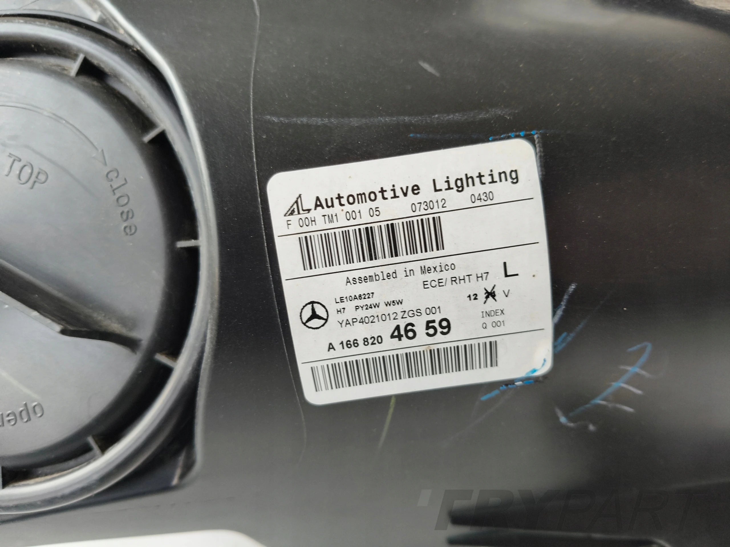 LEFT HEADLIGHT MERCEDES ML W166 11-