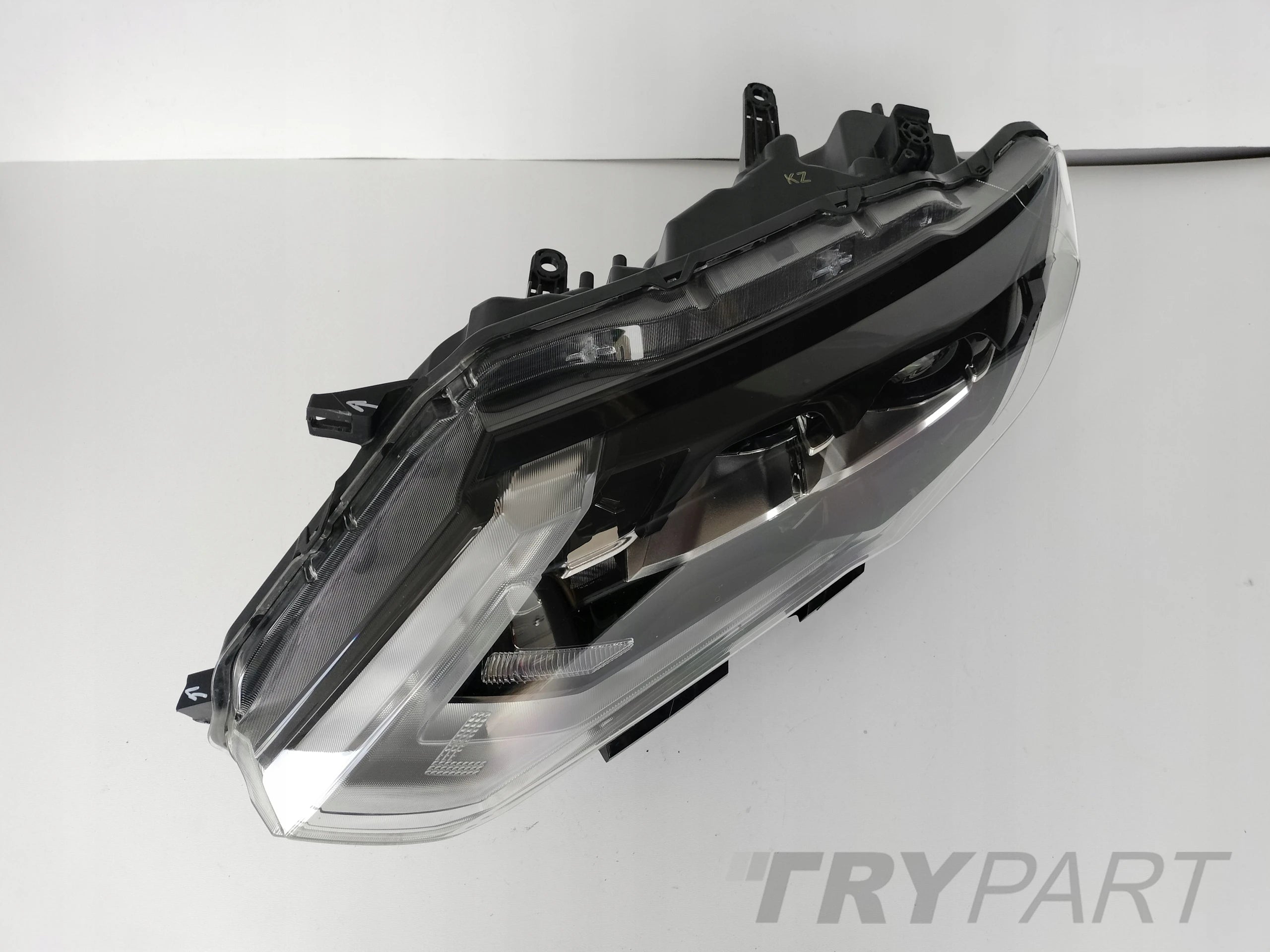 LEFT HEADLIGHT NISSAN X-TRAIL T32 18- FACELIFT FULL LED
