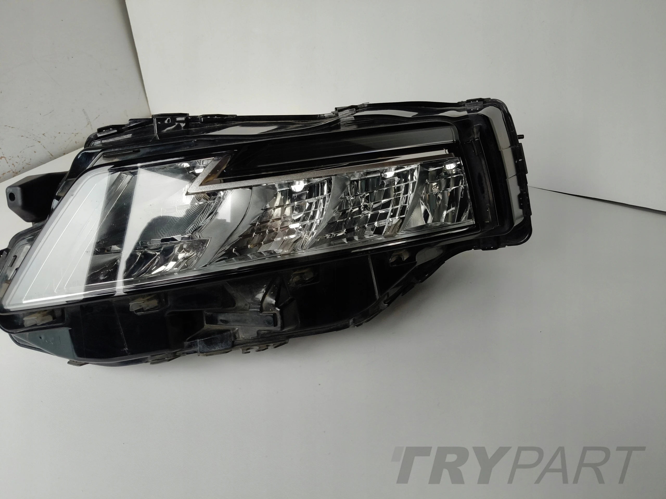 LEFT HEADLIGHT NISSAN X-TRAIL T33 FULL LED