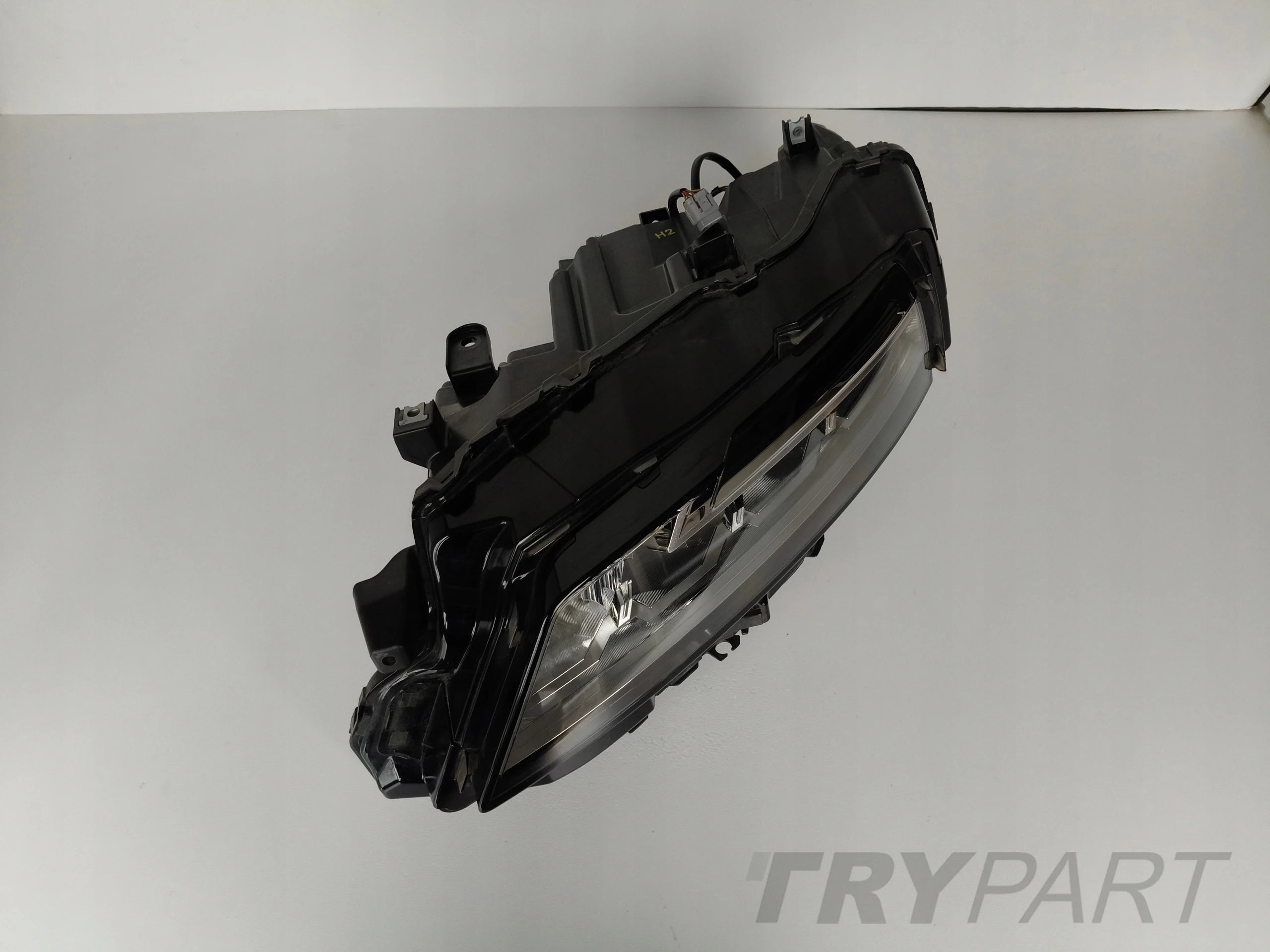 LEFT HEADLIGHT NISSAN X-TRAIL T33 FULL LED