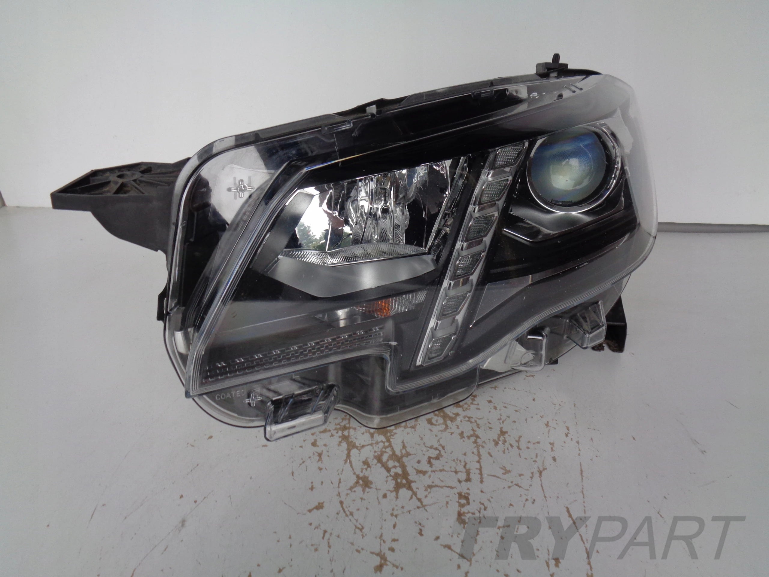 LEFT HEADLIGHT PEUGEOT RIFTER 18- LED