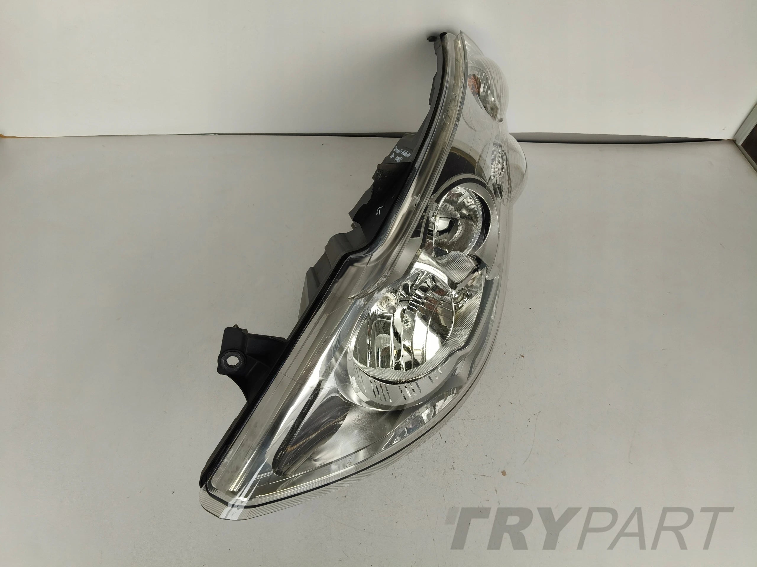 LEFT HEADLIGHT RENAULT MASTER III 09-