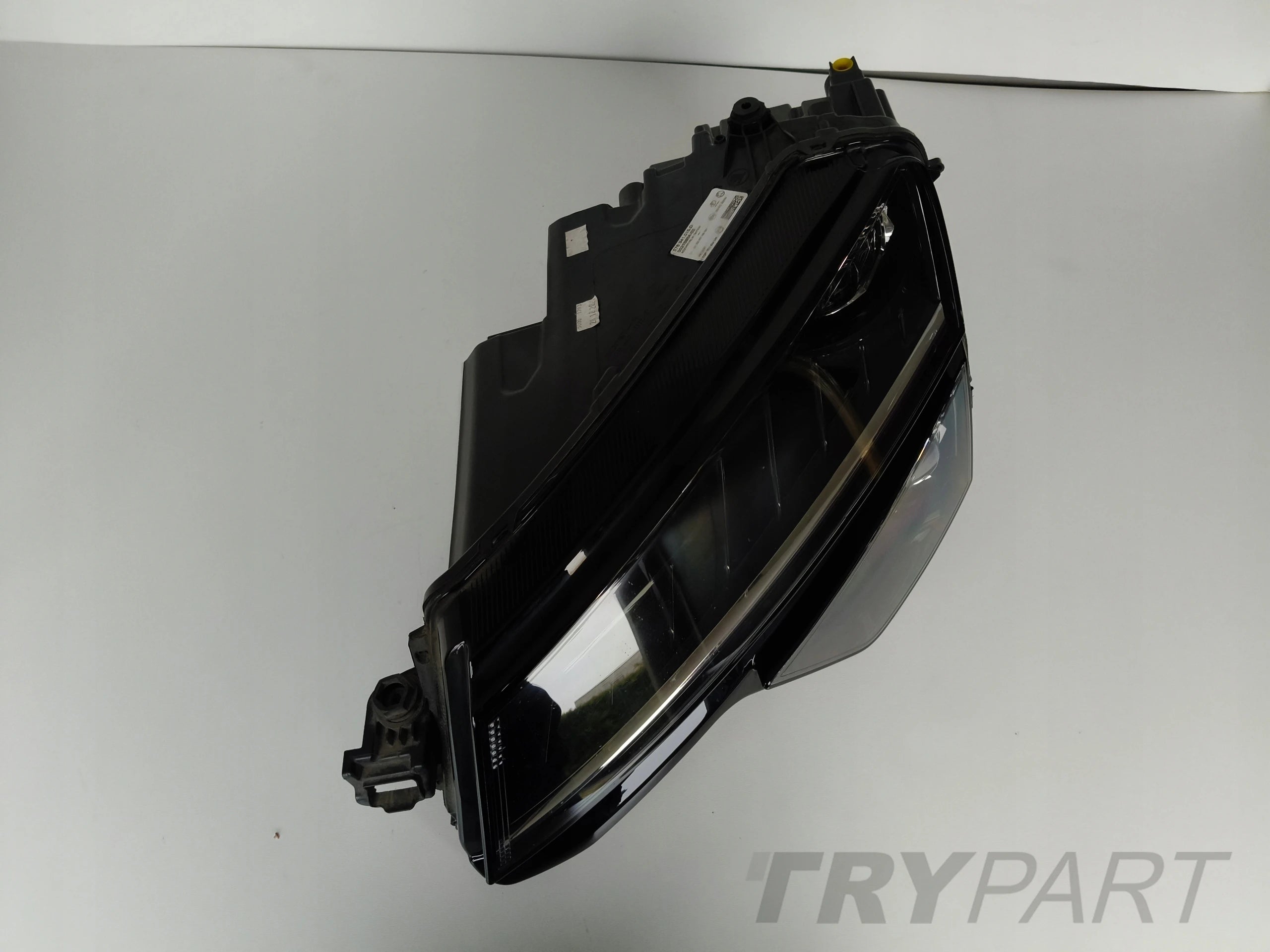 LEFT HEADLIGHT SKODA KAROQ 57A 17- FULL LED