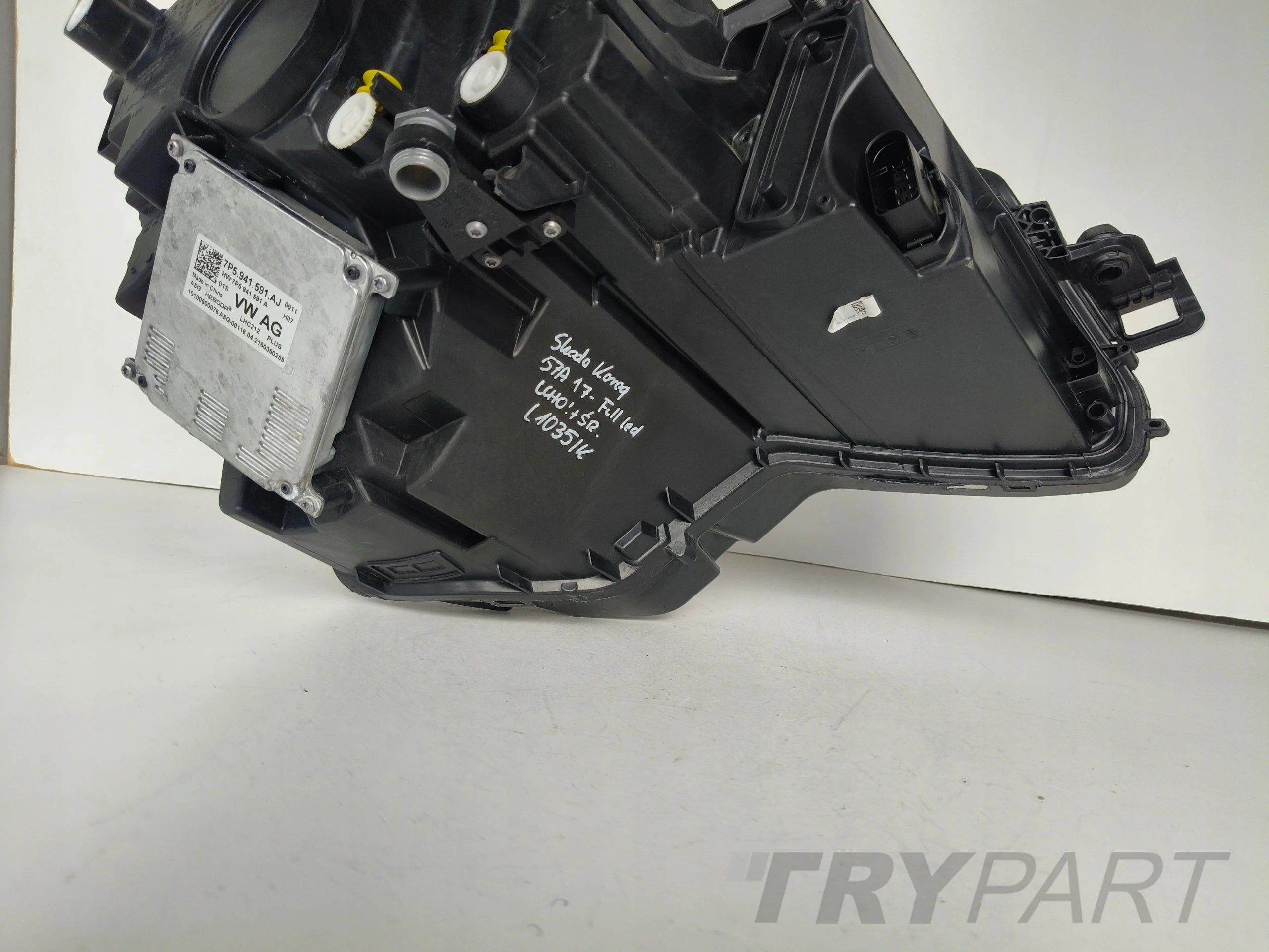 LEFT HEADLIGHT SKODA KAROQ 57A 17- FULL LED