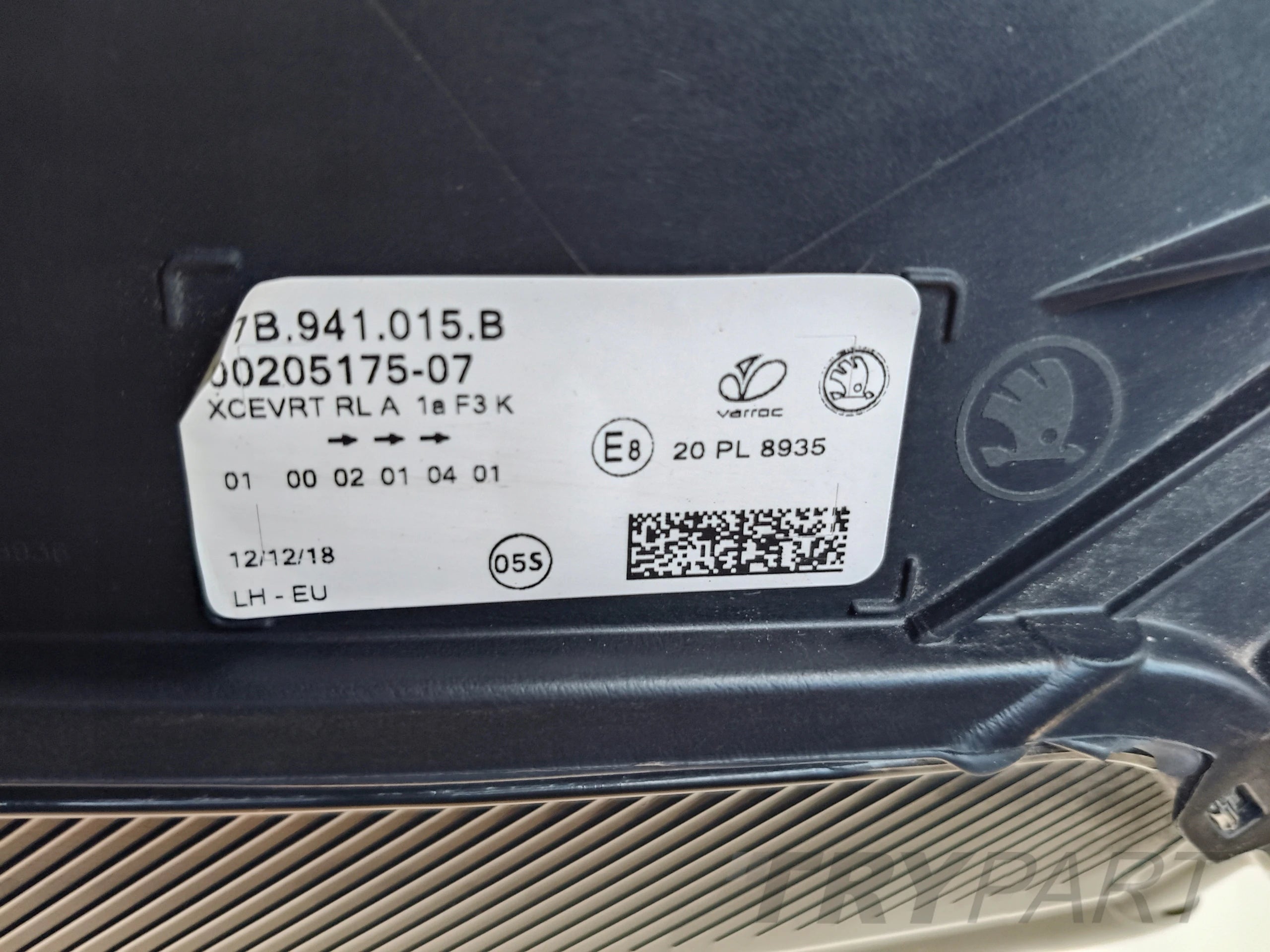 LEFT HEADLIGHT SKODA KAROQ 57A 17- FULL LED