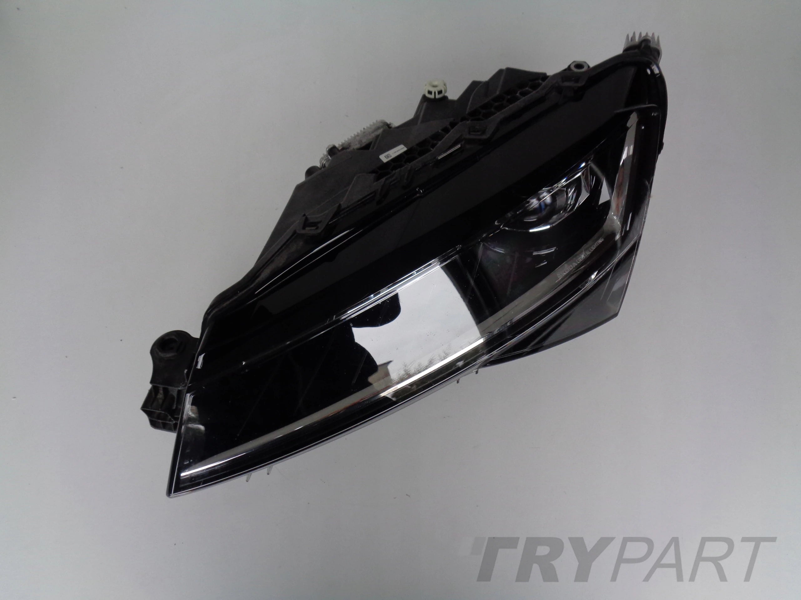 LEFT HEADLIGHT SKODA SUPERB III 3V 19- FACELIFT FULL LED