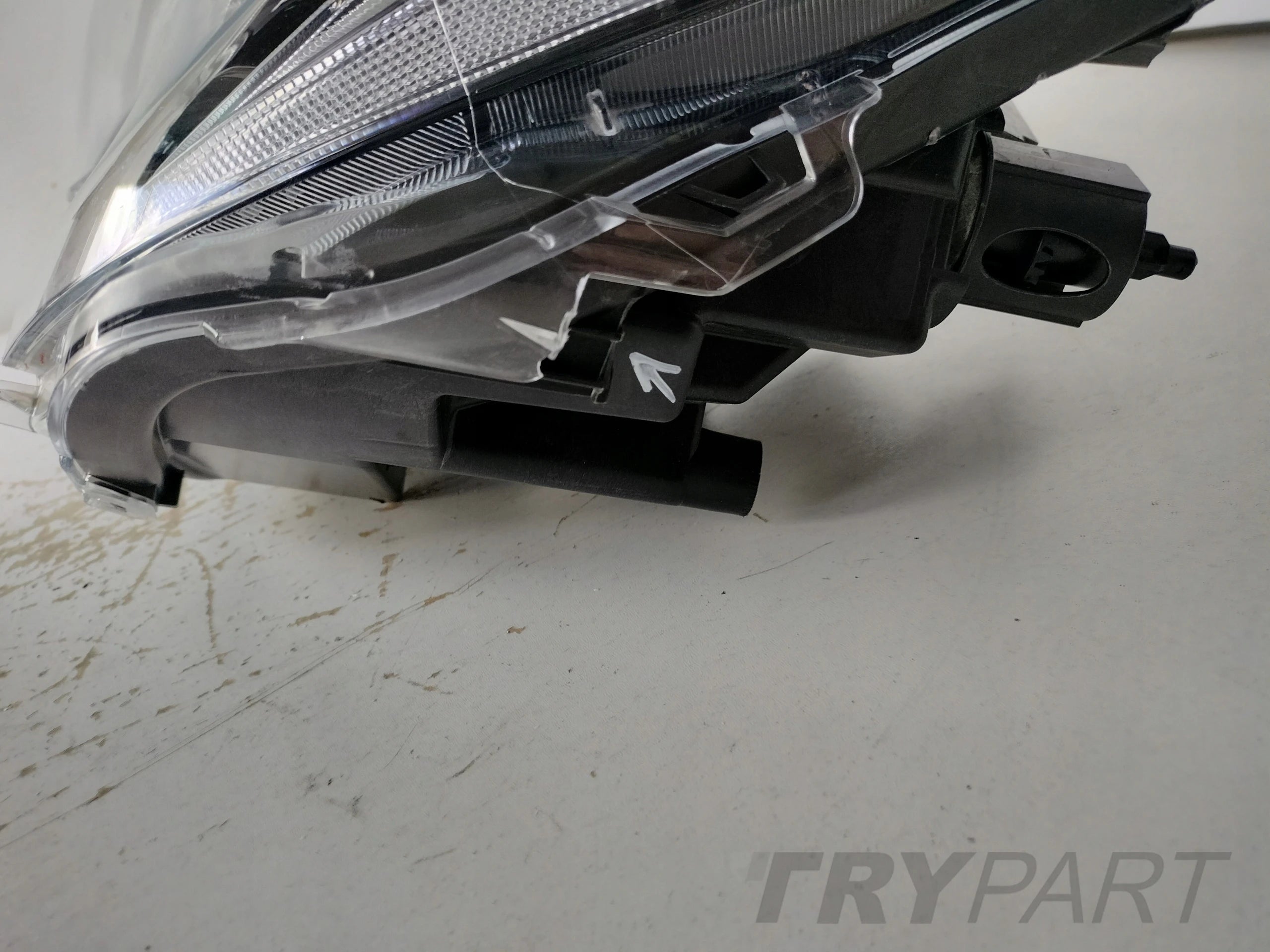 LEFT HEADLIGHT TOYOTA COROLLA E21 19- FULL LED