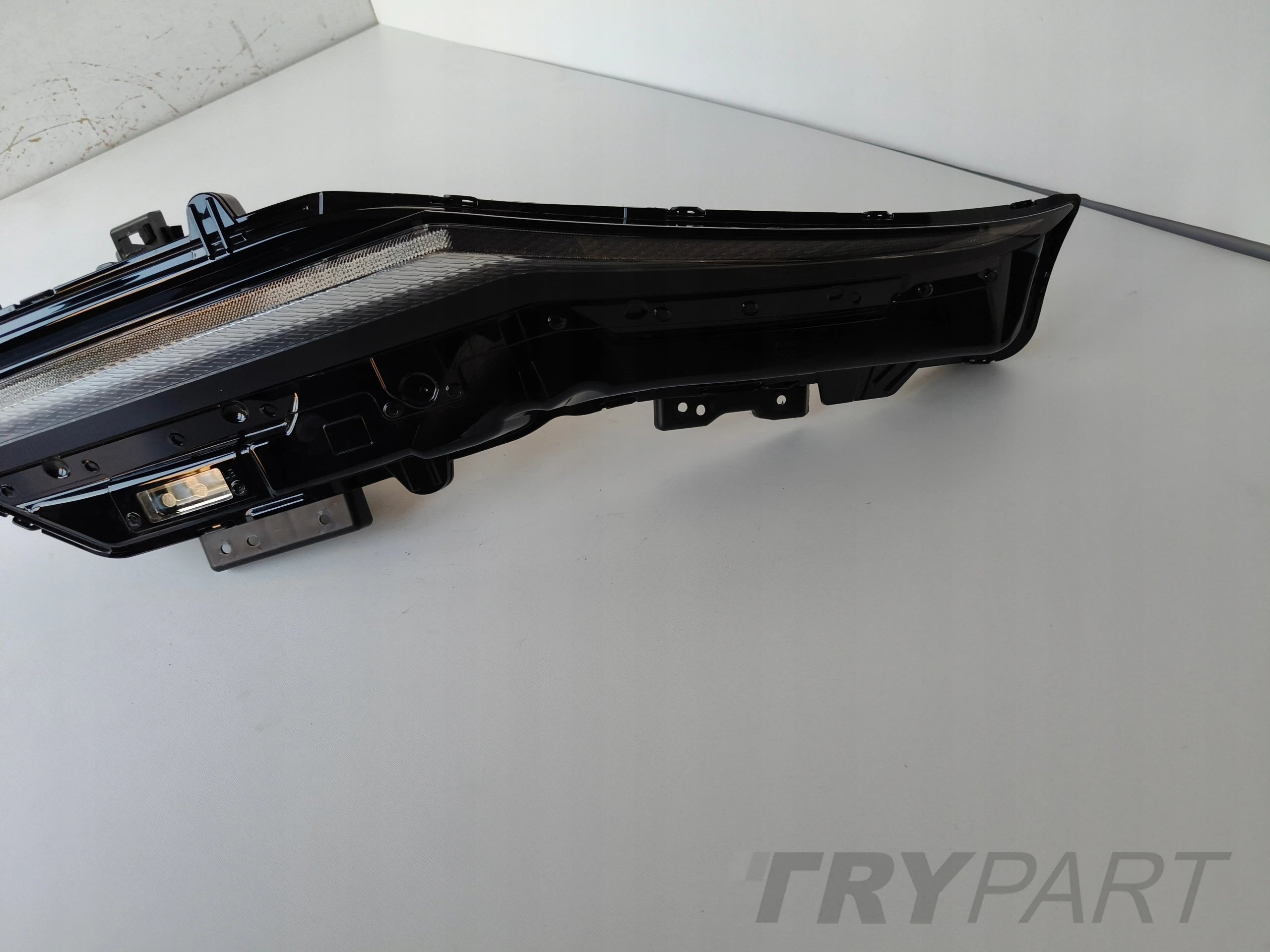 LEFT LOWER LAMP NISSAN ARIYA 23- FULL LED
