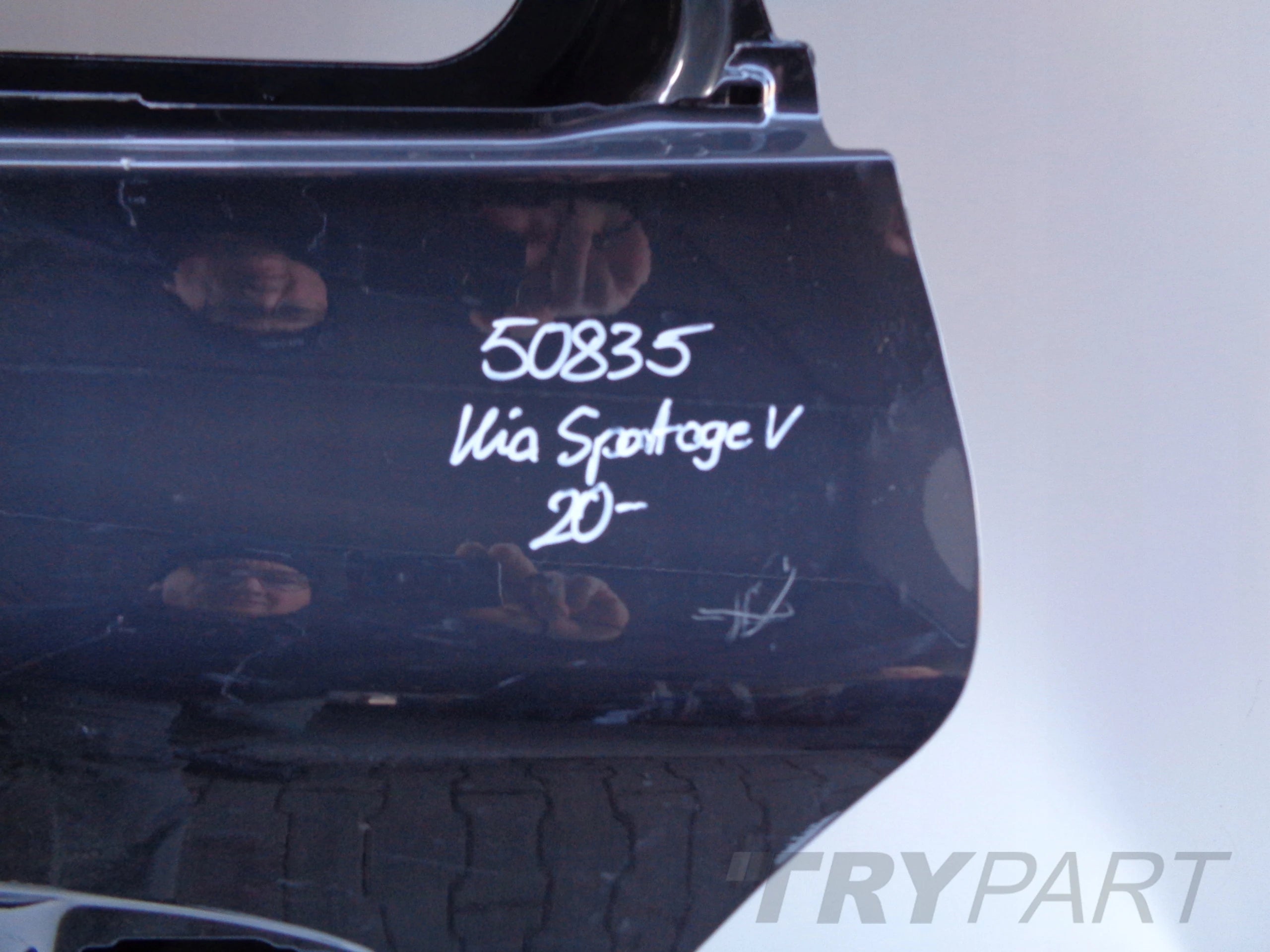LEFT REAR DOOR KIA SPORTAGE V 20- NO. 50835