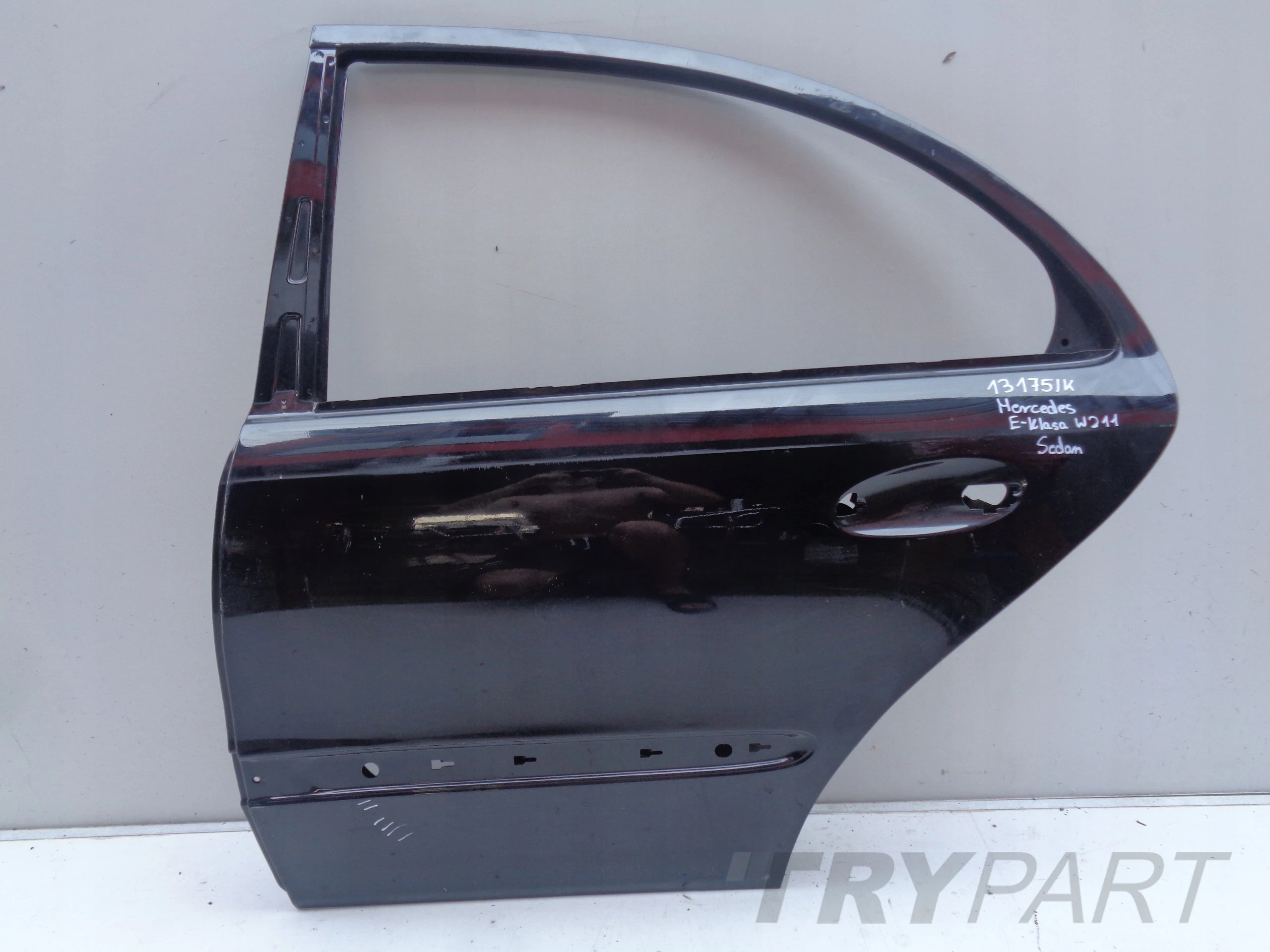 LEFT REAR DOOR MERCEDES E-CLASS W211 SEDAN 13175