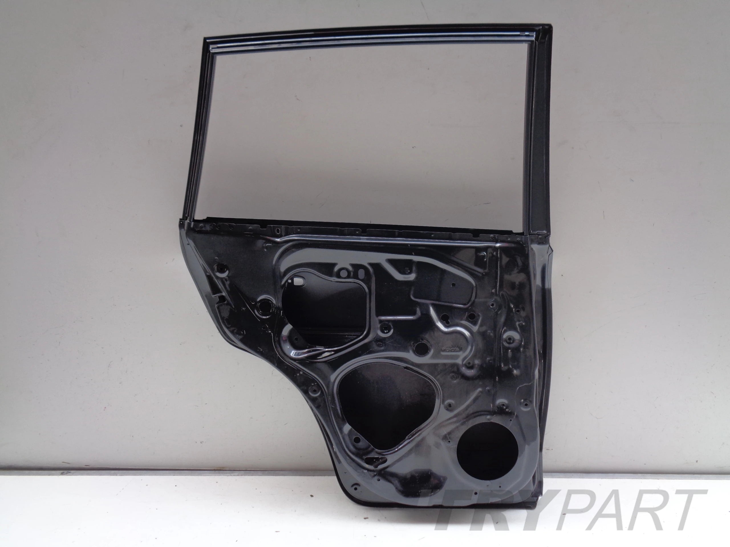 LEFT REAR DOOR TOYOTA RAV 4 06- NO. 34721