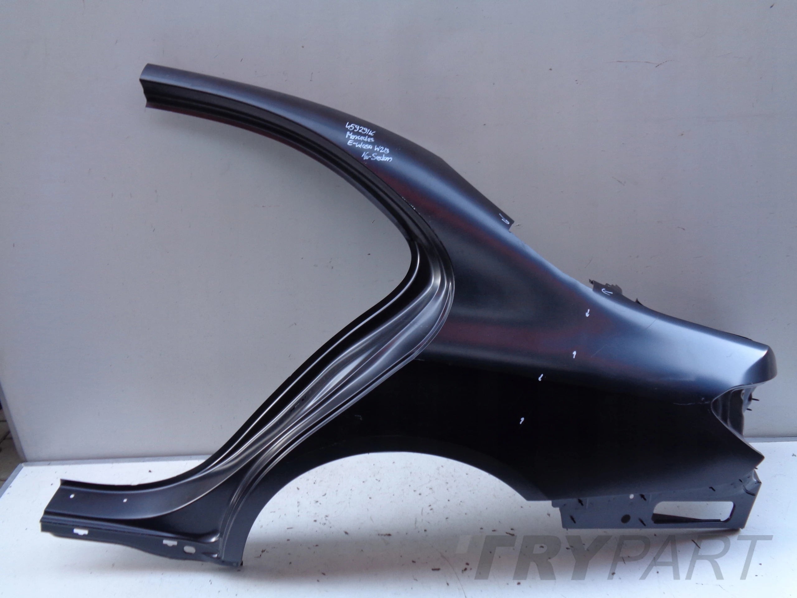 LEFT REAR FENDER FOR MERCEDES E-CLASS W213 16- SEDAN NO. 45929