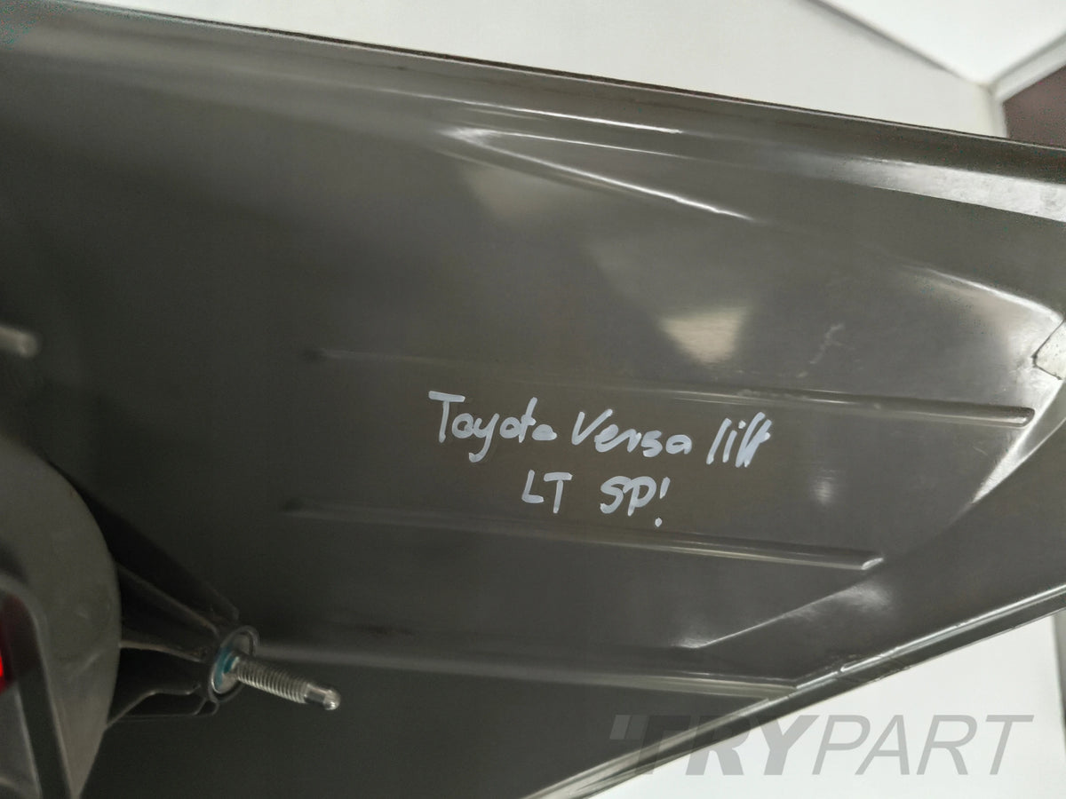 LEFT REAR LIGHT TOYOTA VERSO LIFT