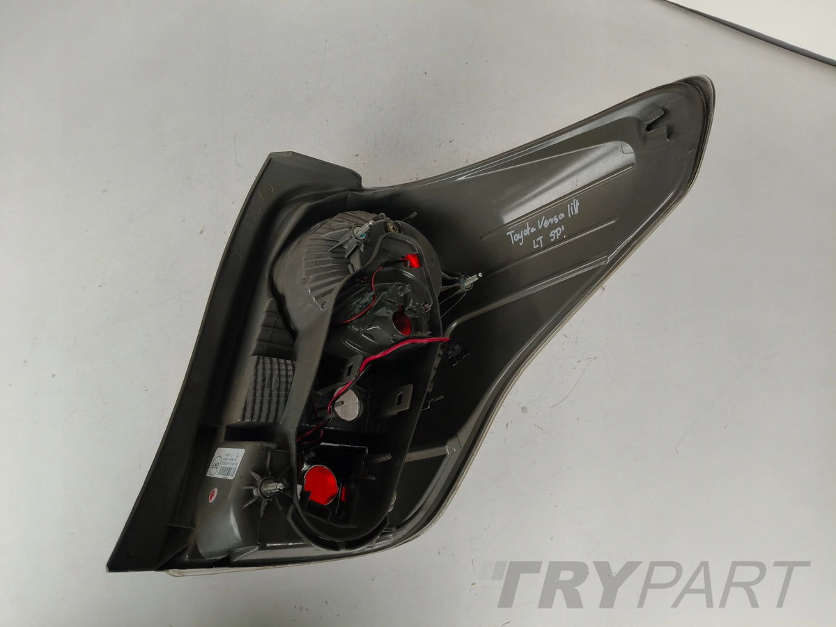 LEFT REAR LIGHT TOYOTA VERSO LIFT