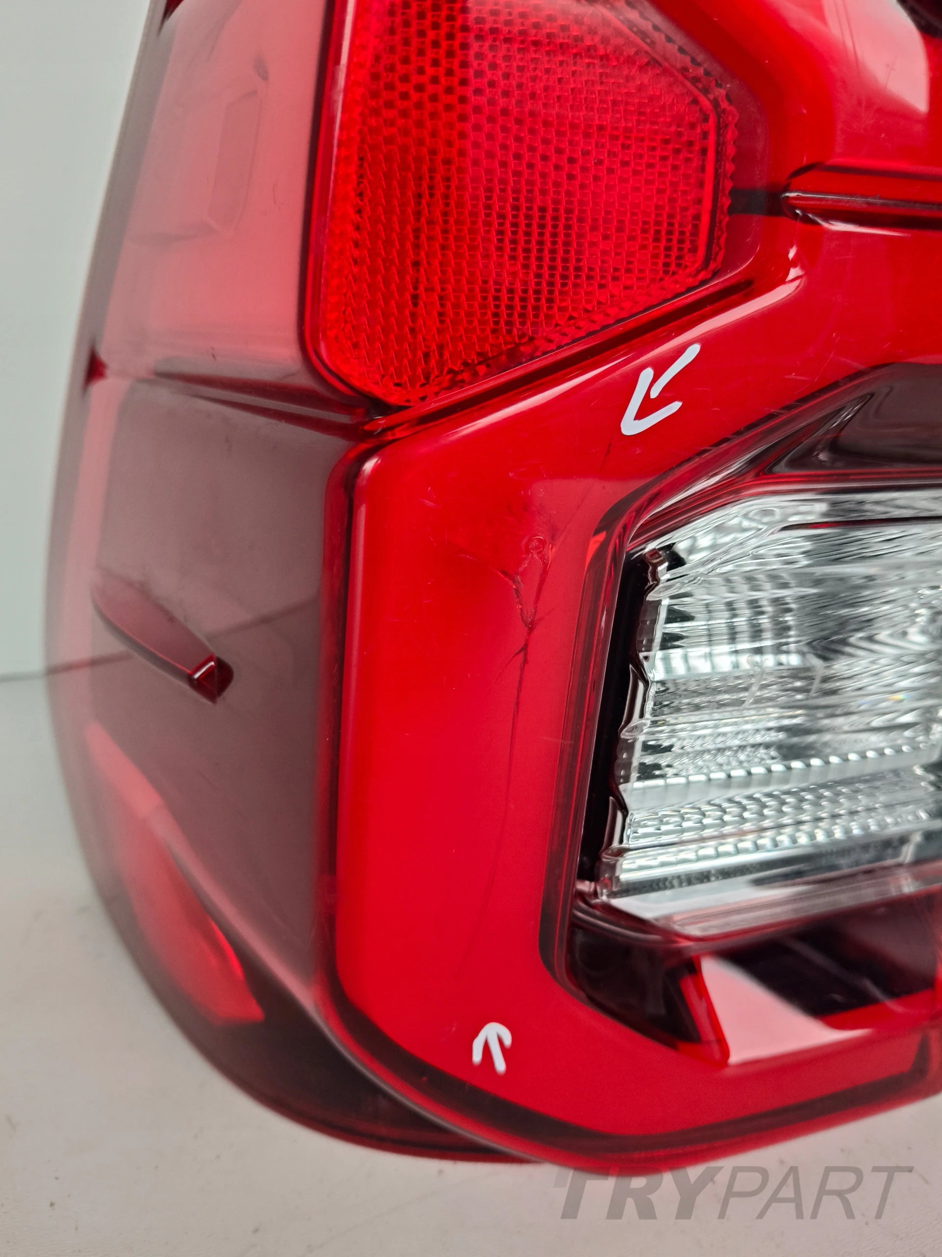 LEFT REAR TAIL LIGHT TOYOTA HILUX VIII 20- LED