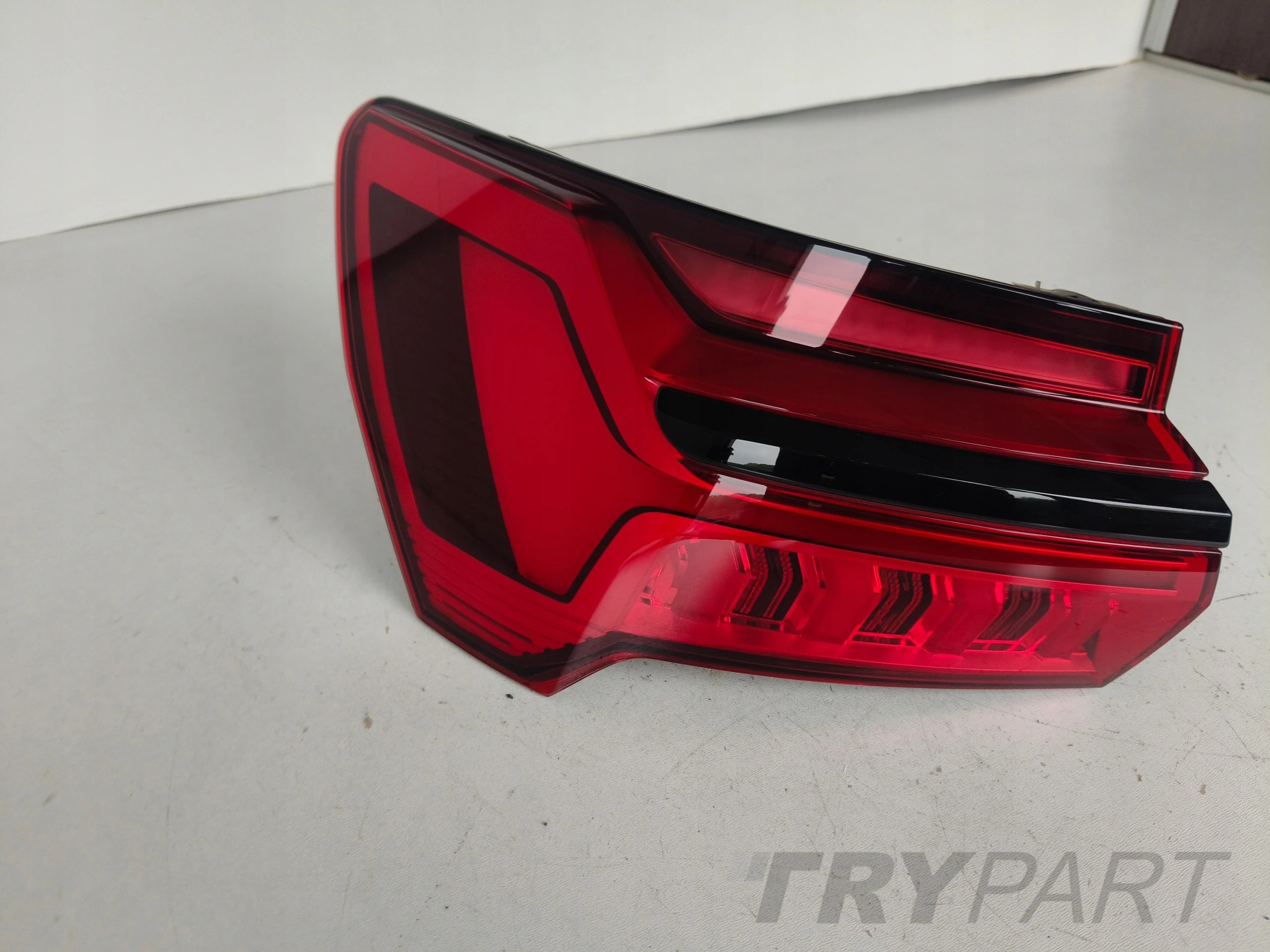 LEFT TAIL LIGHT AUDI A6 C8 4K 4K5 18- SEDAN LED MATRIX