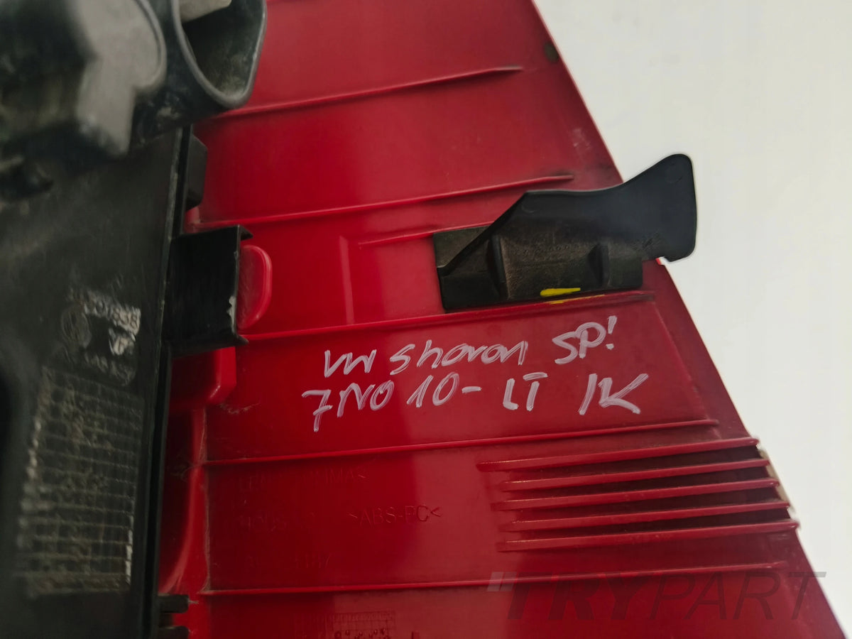 LEFT TAIL LIGHT VW SHARAN 7N 7N0 10-