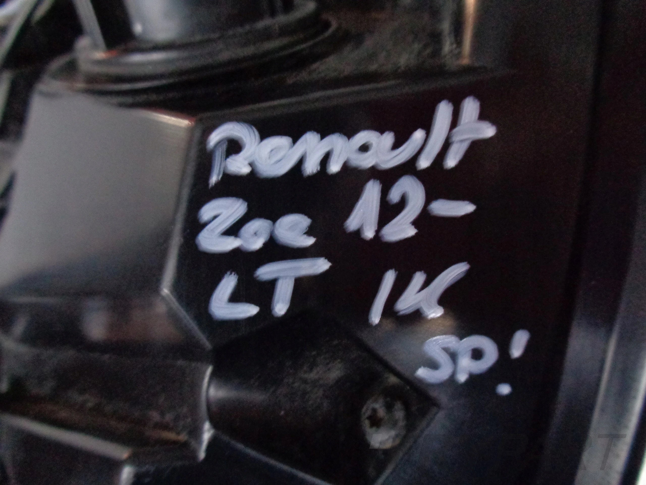 LEFT TAILLIGHT FOR RENAULT ZOE 12-