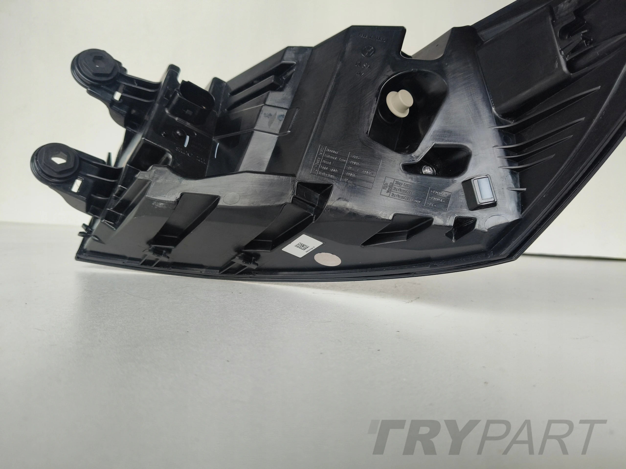 LEFT TAILLIGHT VW ID4 11A 21- IQ LIGHT LED