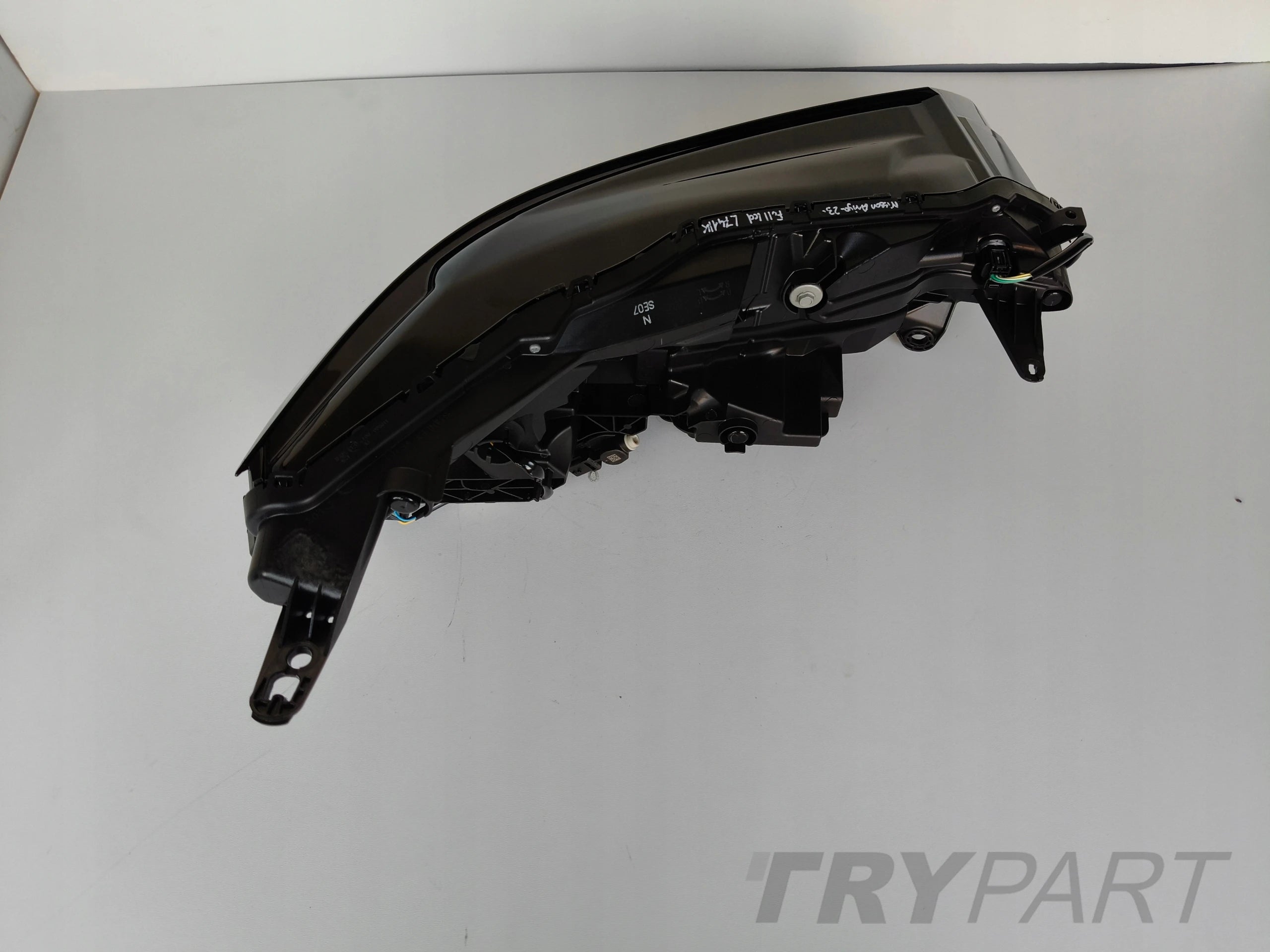 LEFT UPPER HEADLIGHT NISSAN ARIYA 23- FULL LED