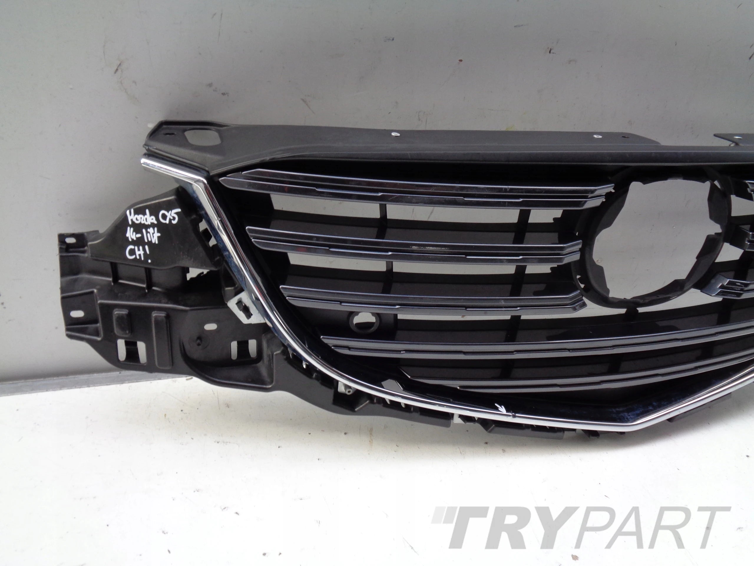MAZDA CX5 14-16 LIFT Grille Cover