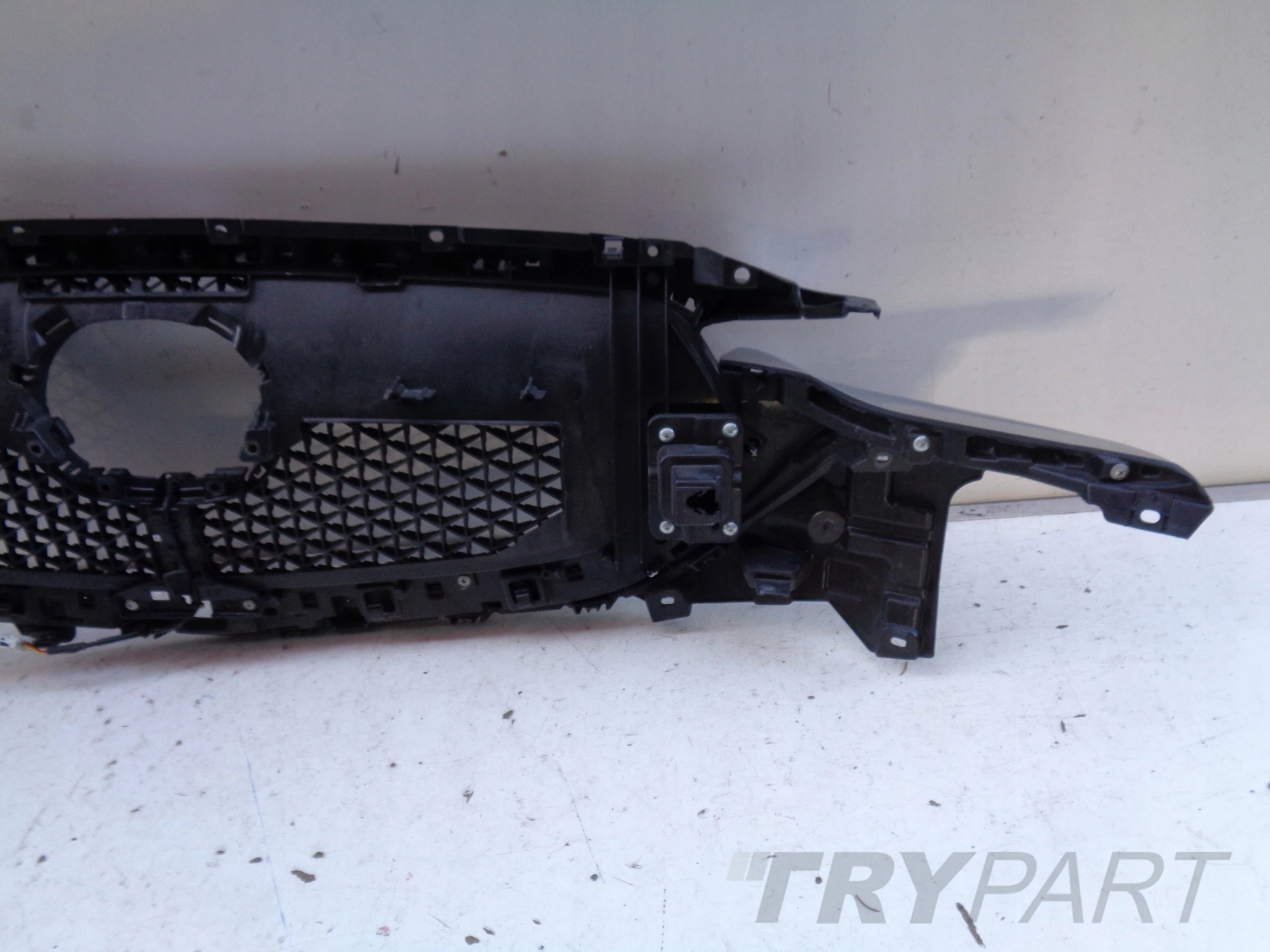 MAZDA CX5 II 17- Radiator Grille Cover with Camera Hole