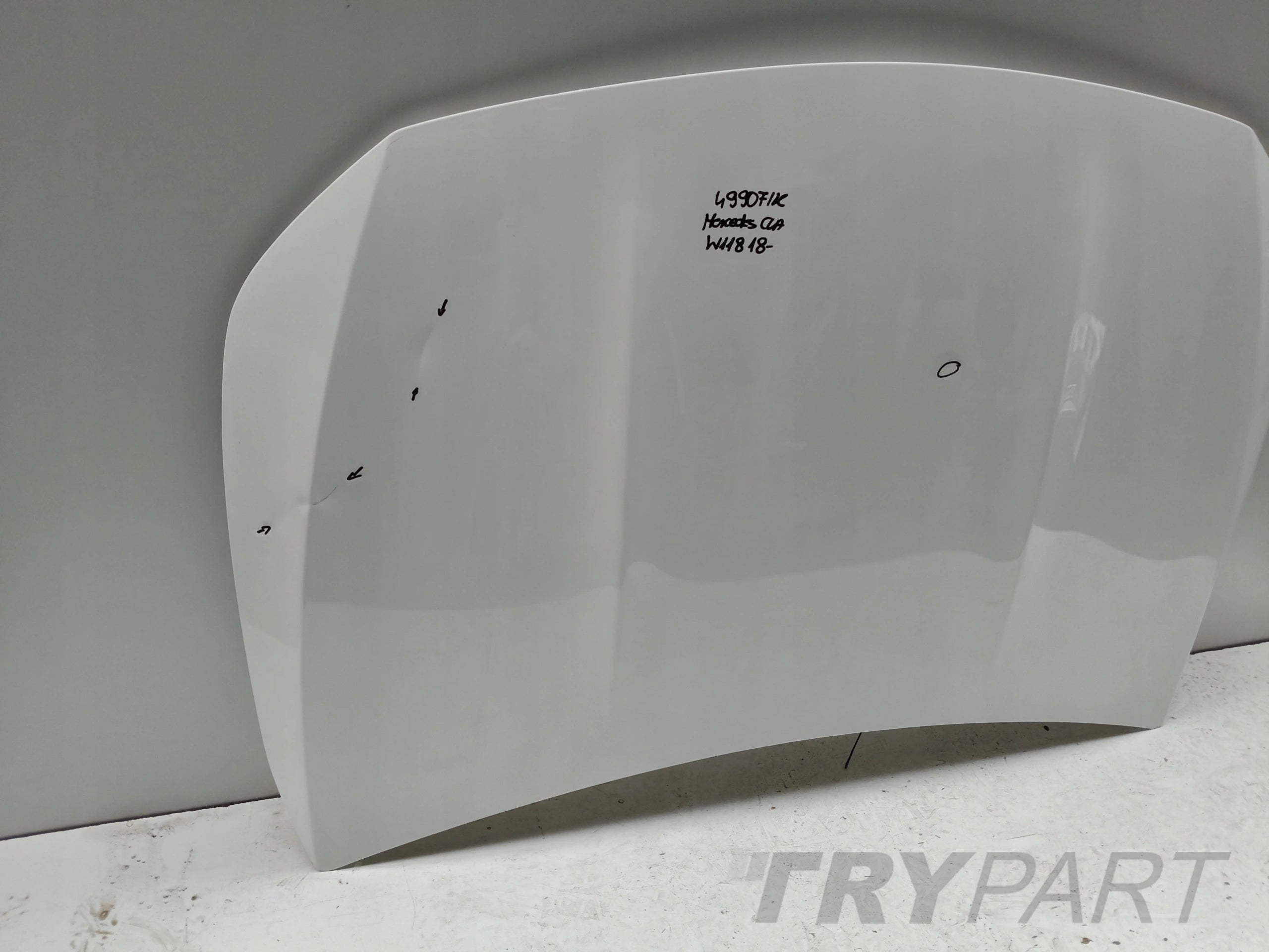 MERCEDES CLA W118 18- ENGINE HOOD COVER NO. 49907
