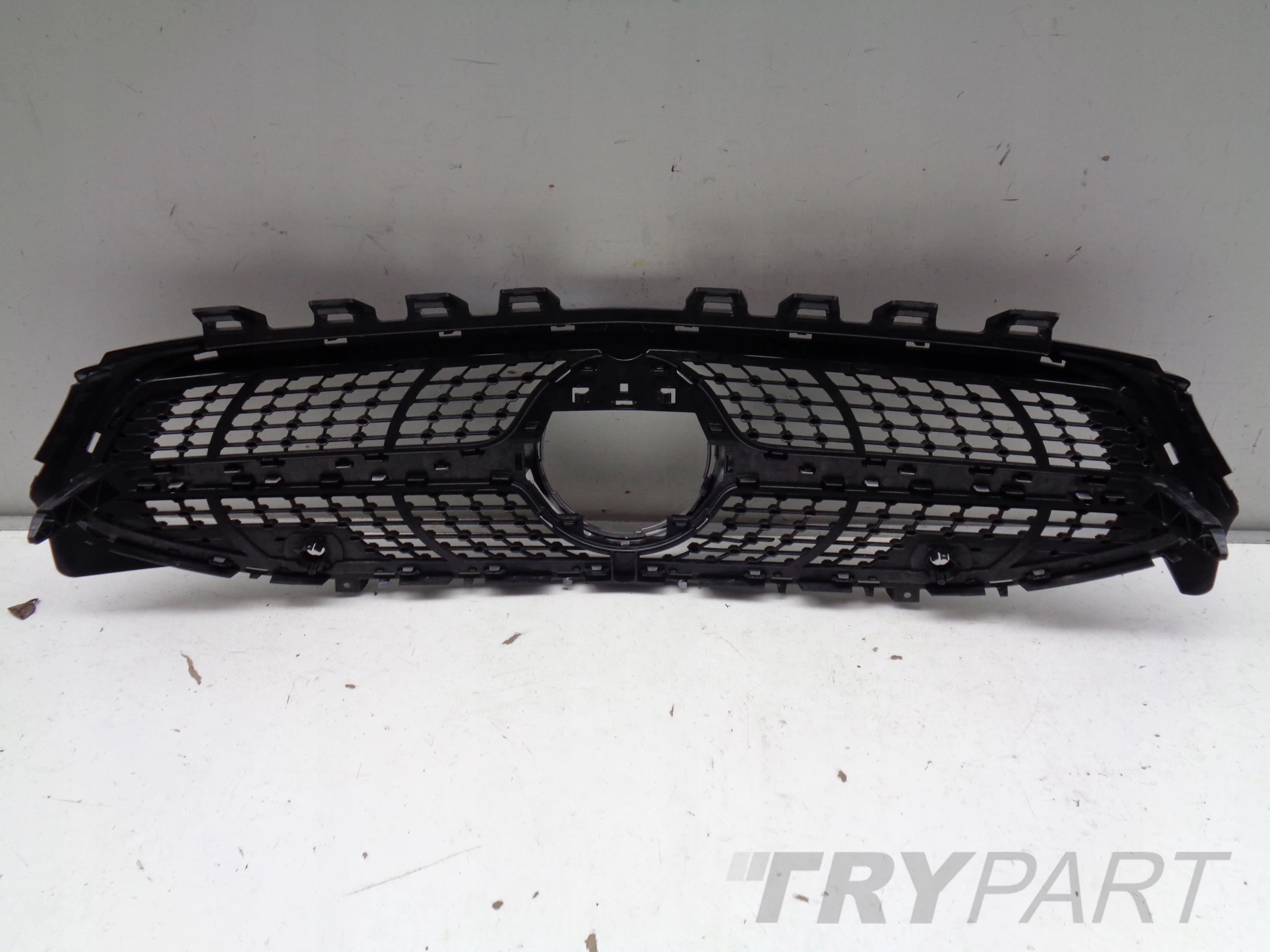 MERCEDES CLA W118 18- GRILLE